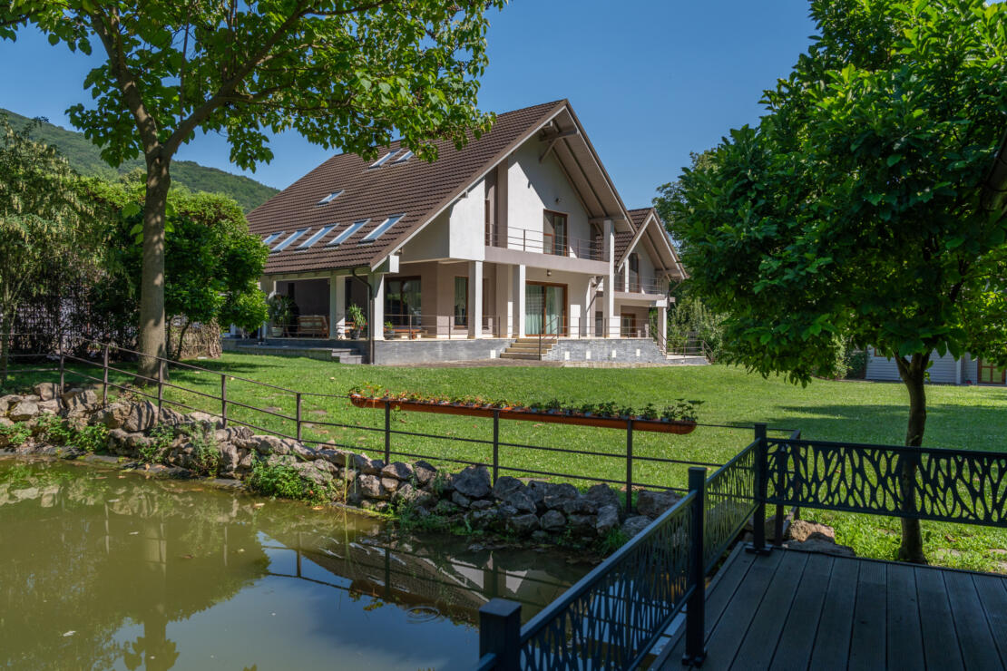 Private Urban Estate in Piatra Neamț, Romania