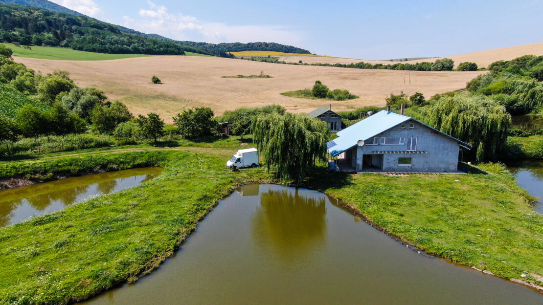 Investment Estate with Ponds, Land and Two Houses – Negresti, Neamt, Romania