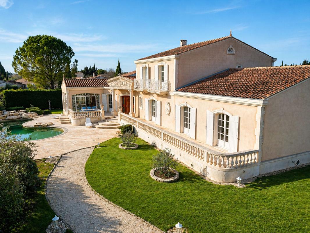 5 bedroom villa in Molleges, Bouches-du-Rhône, France