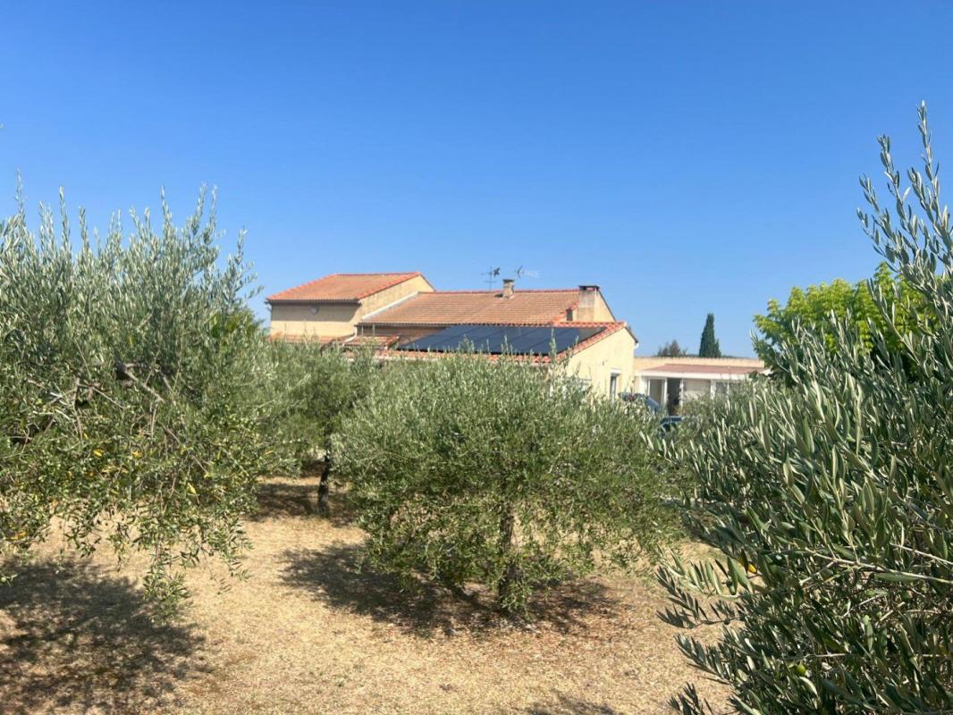 5 bedroom maison situee en campagne in Modene, Vaucluse, France