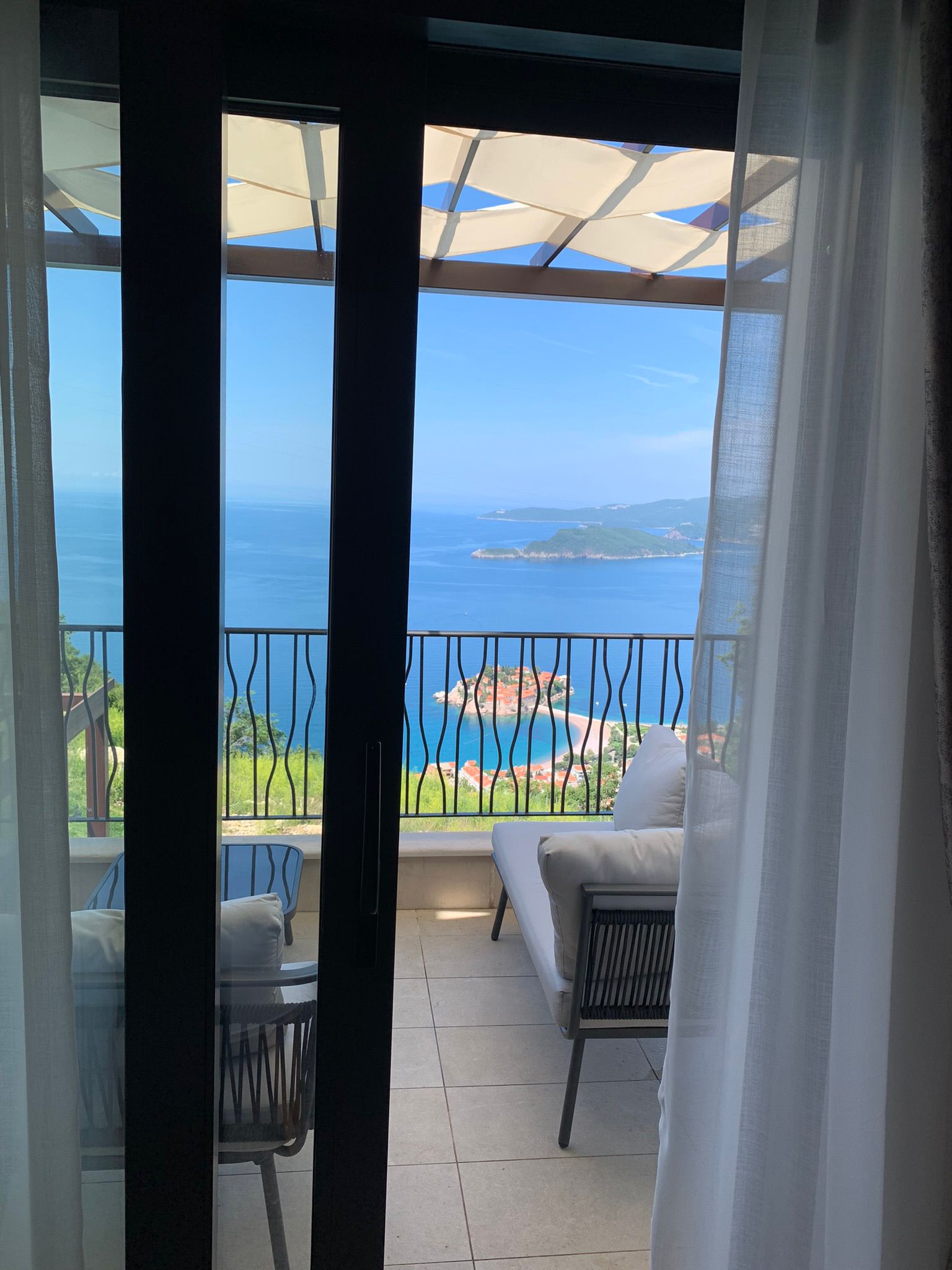 For sale: a one-bedroom apartment that represents the perfect combination of comfort, style, and an exclusive location.