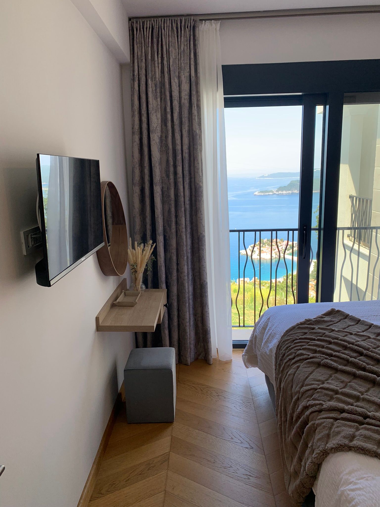 For sale: a one-bedroom apartment that represents the perfect combination of comfort, style, and an exclusive location.