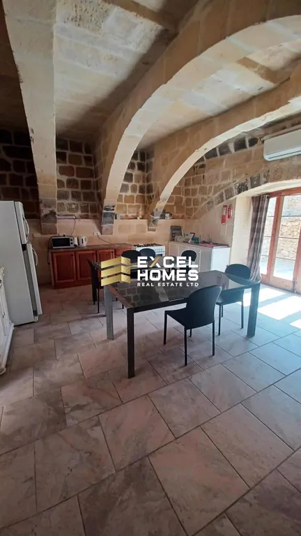 4 bedroom Farmhouse in San Lawrenz, Malta – 68361