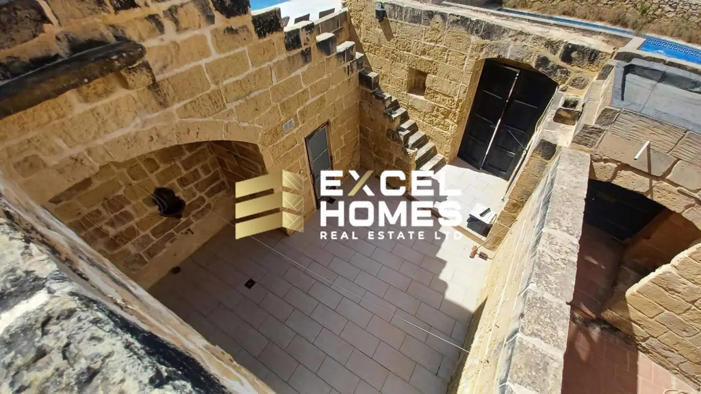 4 bedroom Farmhouse in San Lawrenz, Malta – 68361