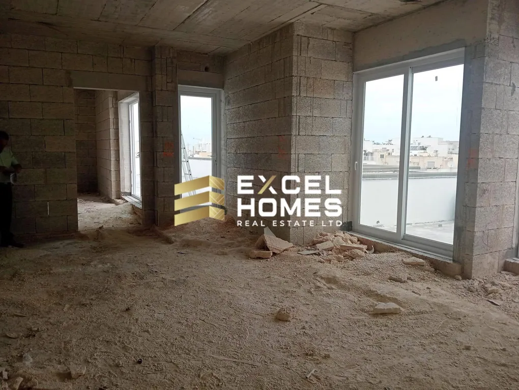 2 bedroom Penthouse in Mosta, Malta – 68160