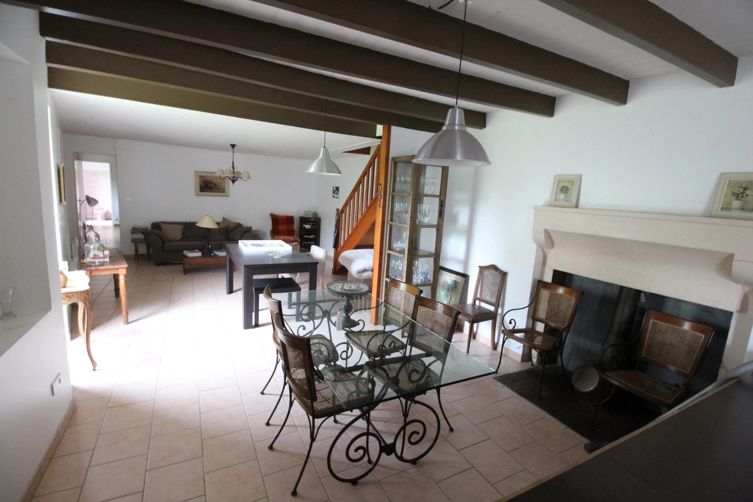 Three bedroom detached property with 2 hectares, Poitou-Charentes – France – BVI85081