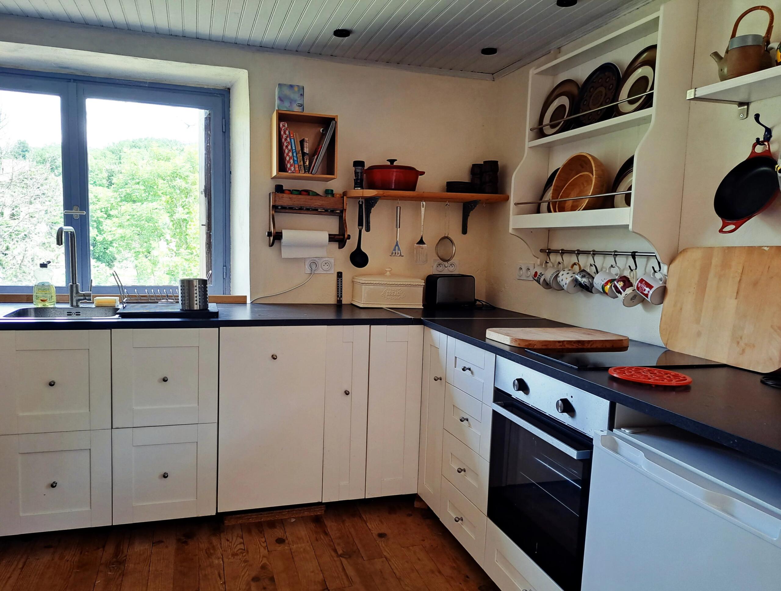 Delightful, 2 bedroomed, semi-detached property in a charming village, 30 minutes from Cahors, Midi-Pyrénées – France – BVI83853