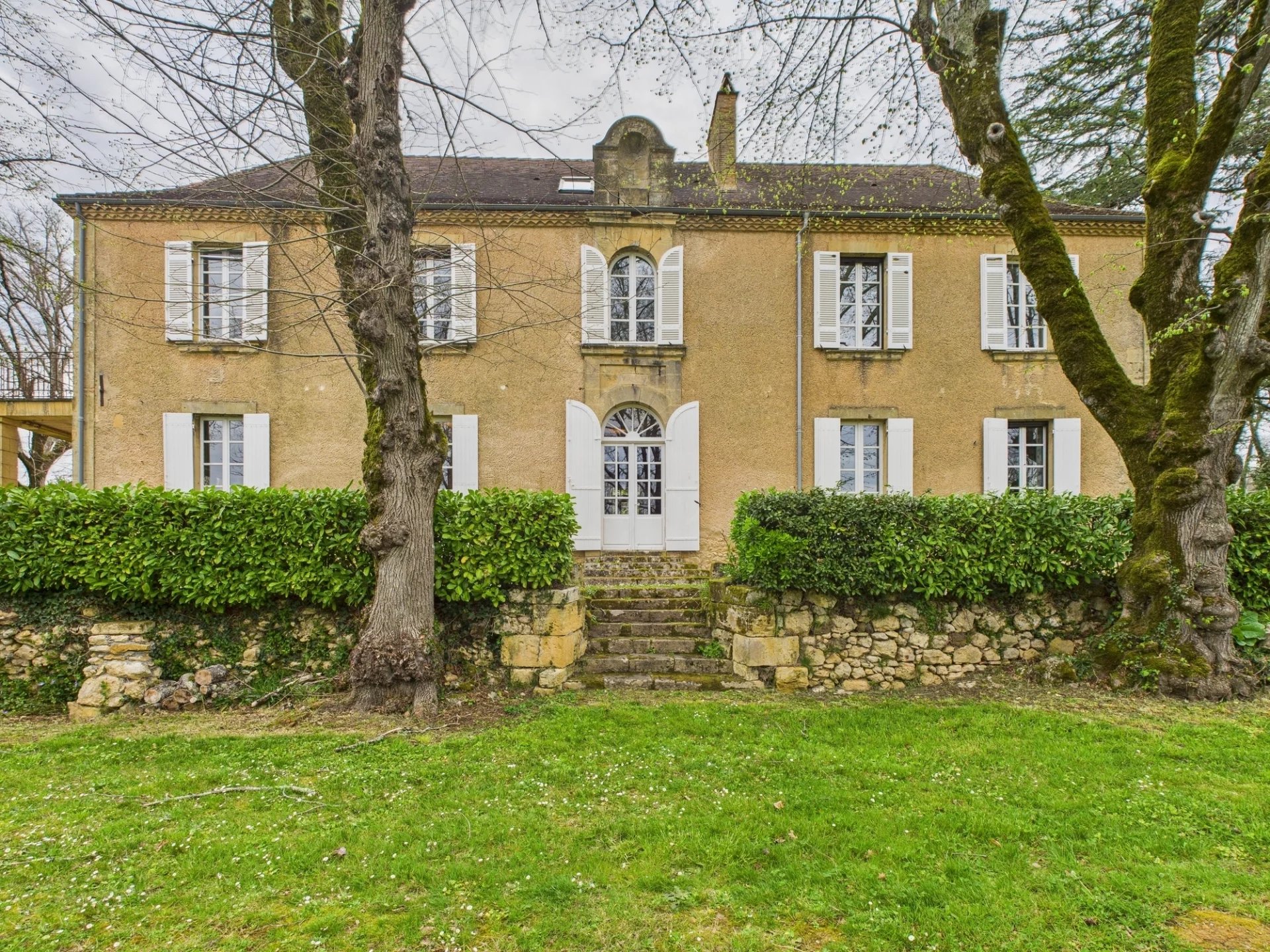 This elegant convent transports you back in time……., Aquitaine – France – BVI80285