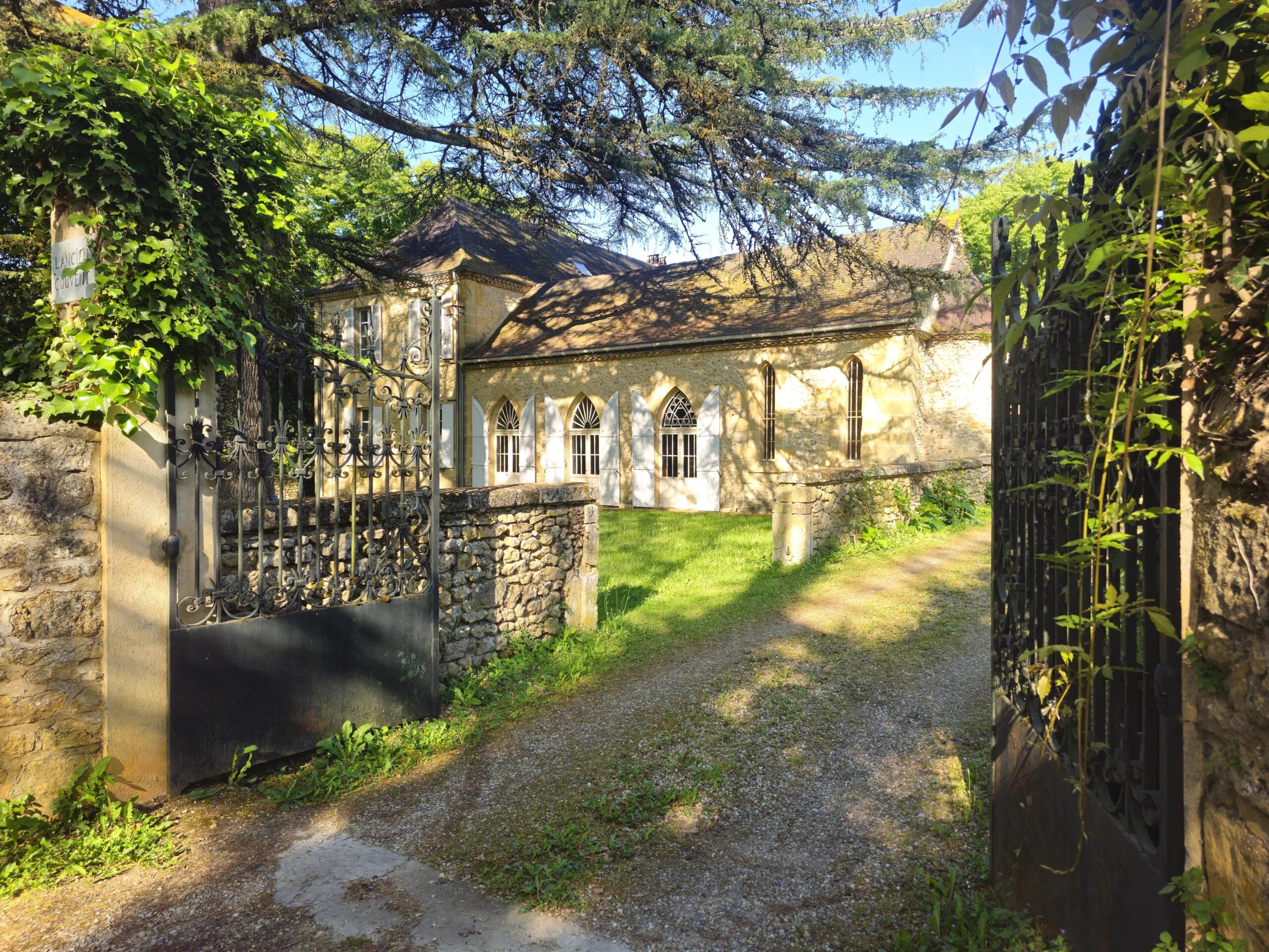 This elegant convent transports you back in time……., Aquitaine – France – BVI80285