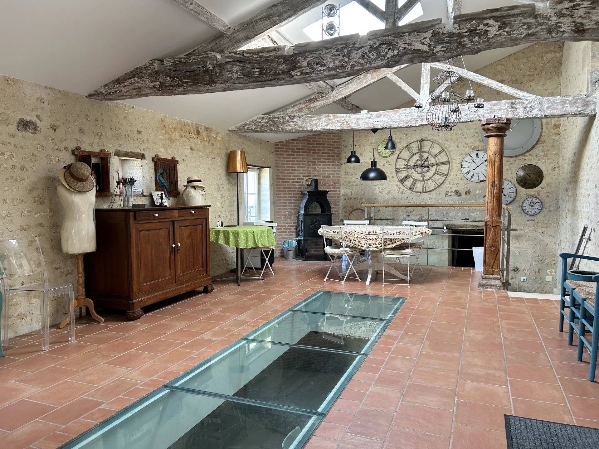 Spacious stone house on 3.8 hectares, with pool, Poitou-Charentes – France – BVI72288