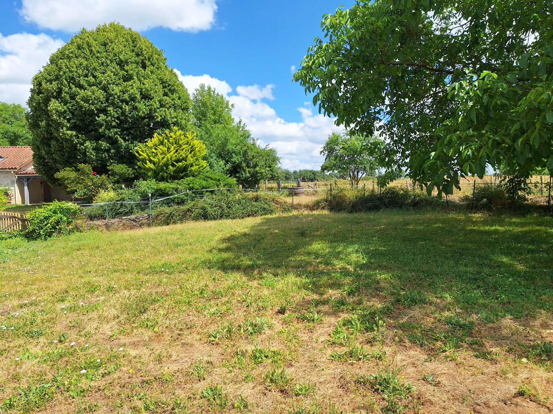 Renovated stone house with 1.5 hectares land, Poitou-Charentes – France – BVI80026