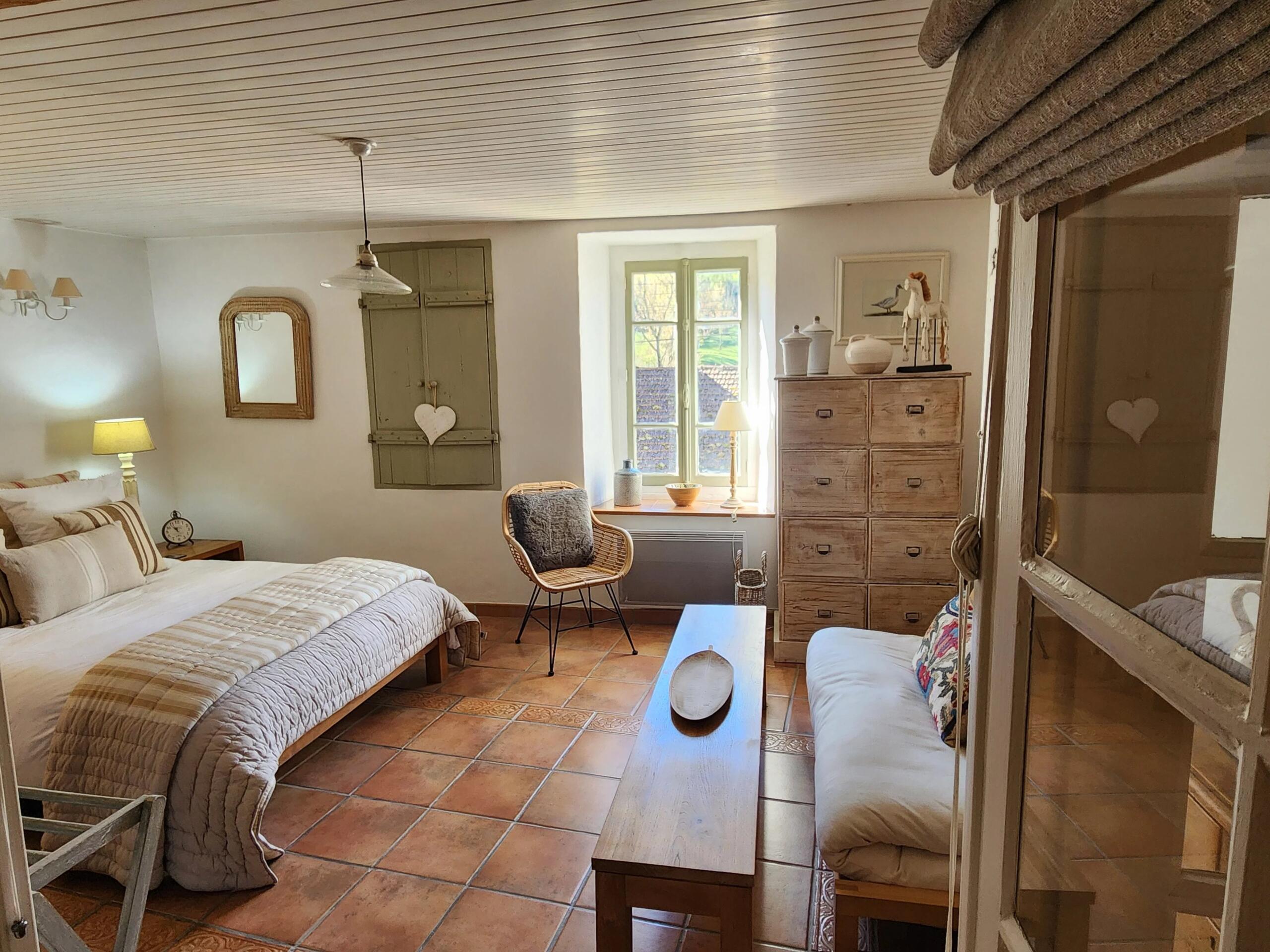 Rustic Living with Modern Luxury, Languedoc-Roussillon – France – BVI85353
