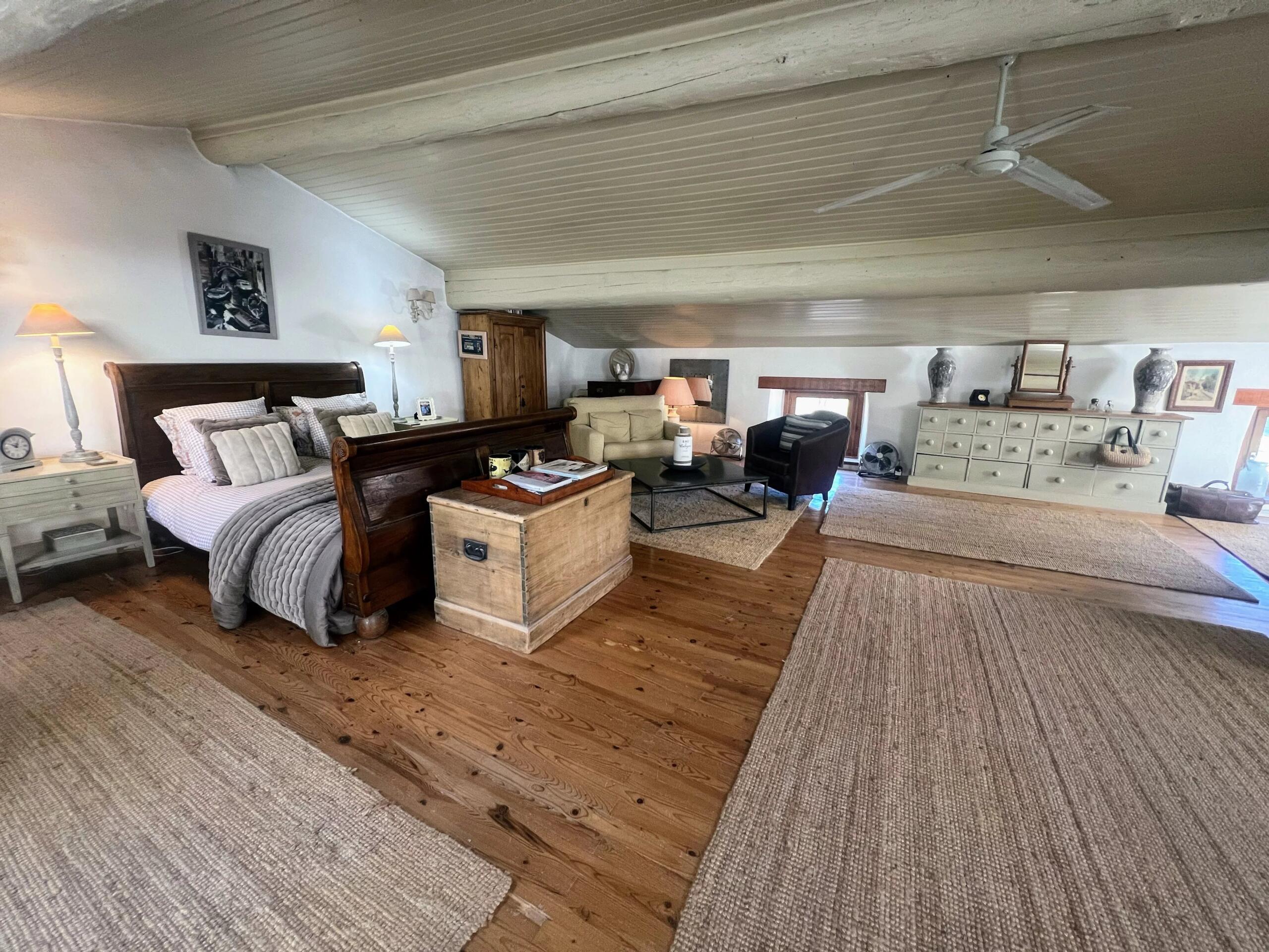 Rustic Living with Modern Luxury, Languedoc-Roussillon – France – BVI85353