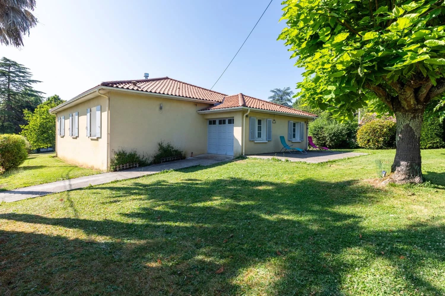 Beautiful Bright Single-Storey House – 3 Bedrooms, Enclosed Garden – Eymet, Aquitaine – France – BVI83428