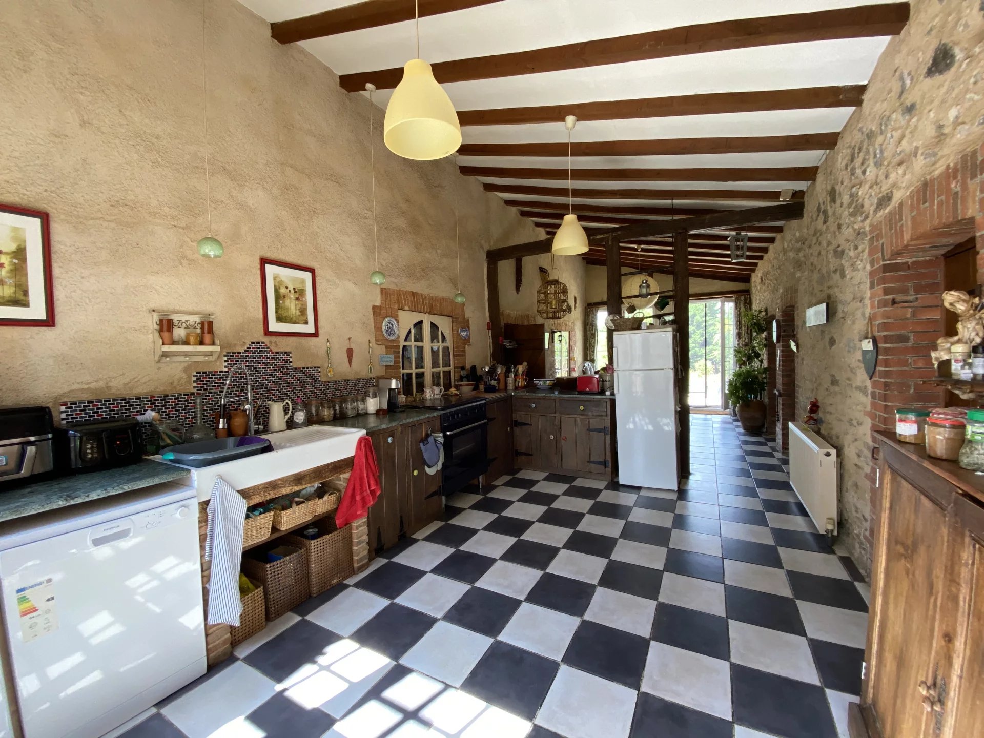 Pretty house on one level with 3 bedrooms, a barn and a garden, Limousin – France – BVI82160