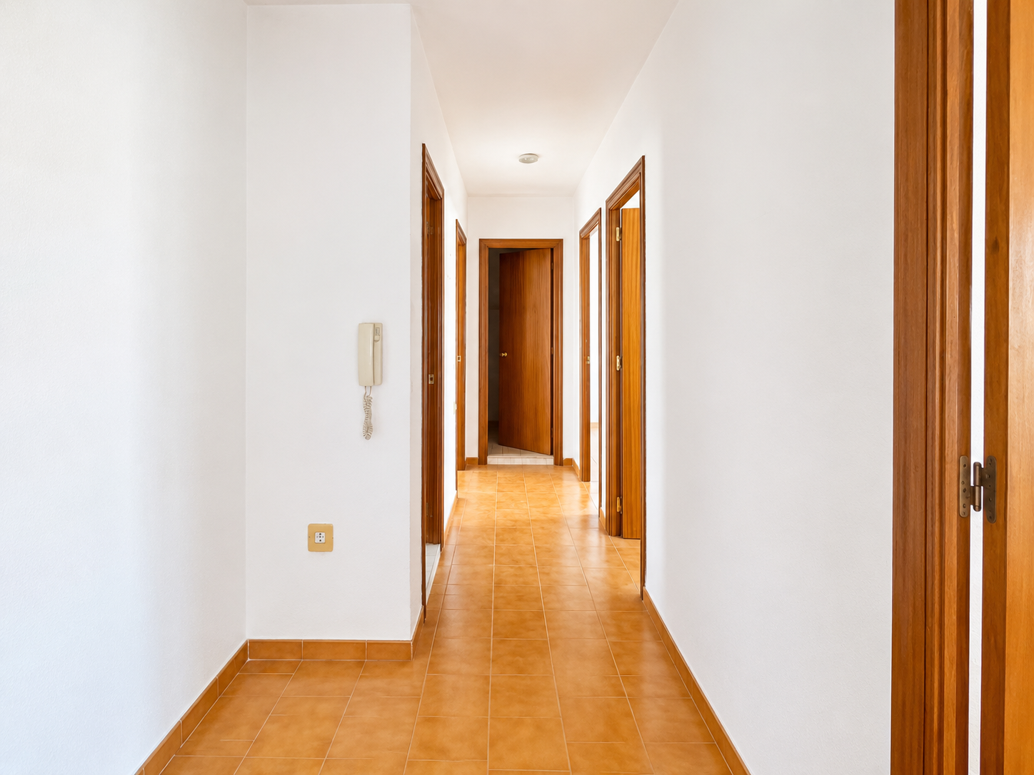 2 bedroom Apartment in Almeria, Spain – 428-05446P
