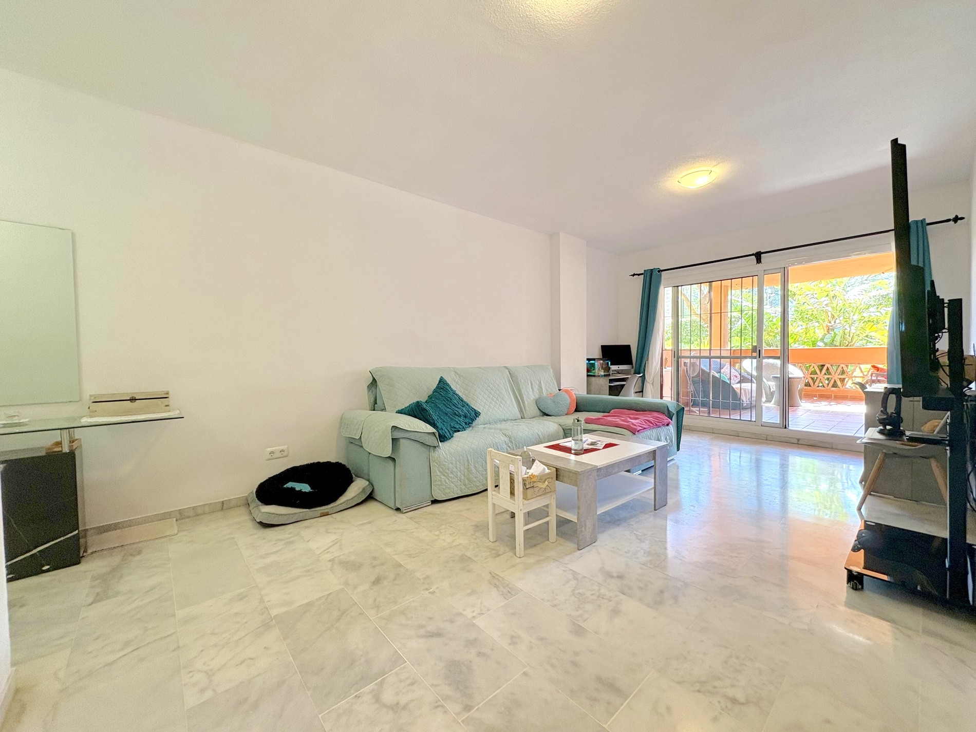 2 bedroom Ground Floor Apartment in Marbella, Malaga, Spain – 428-05460P
