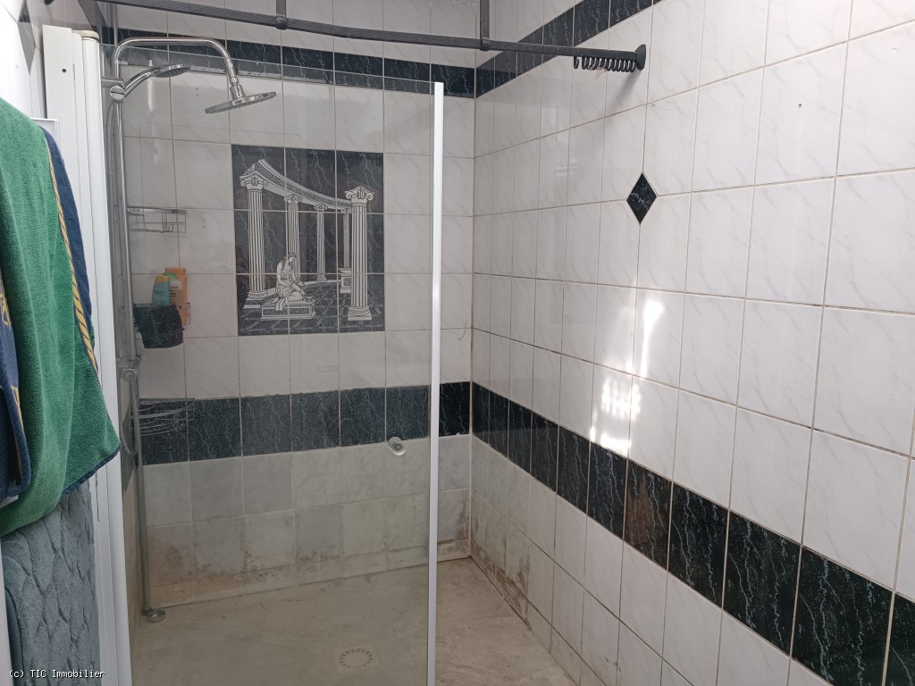 2 bedroom House in Ruffec, France – r7485