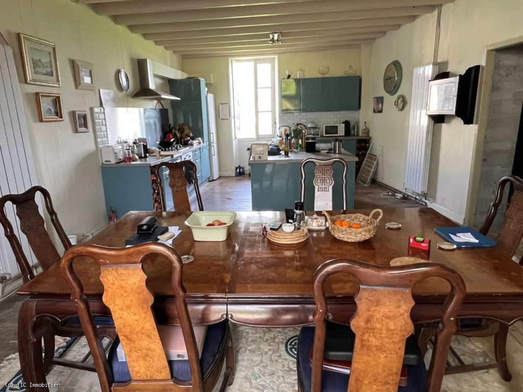 4 bedroom House in Ruffec, France – r7476
