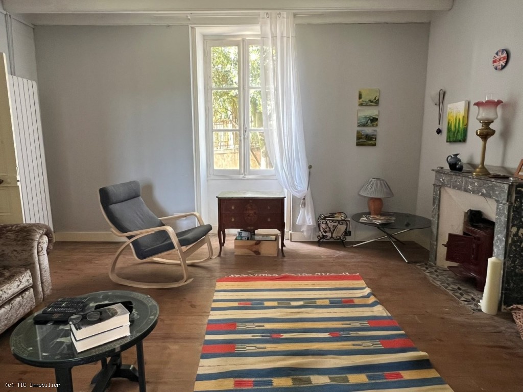 4 bedroom House in Ruffec, France – r7476