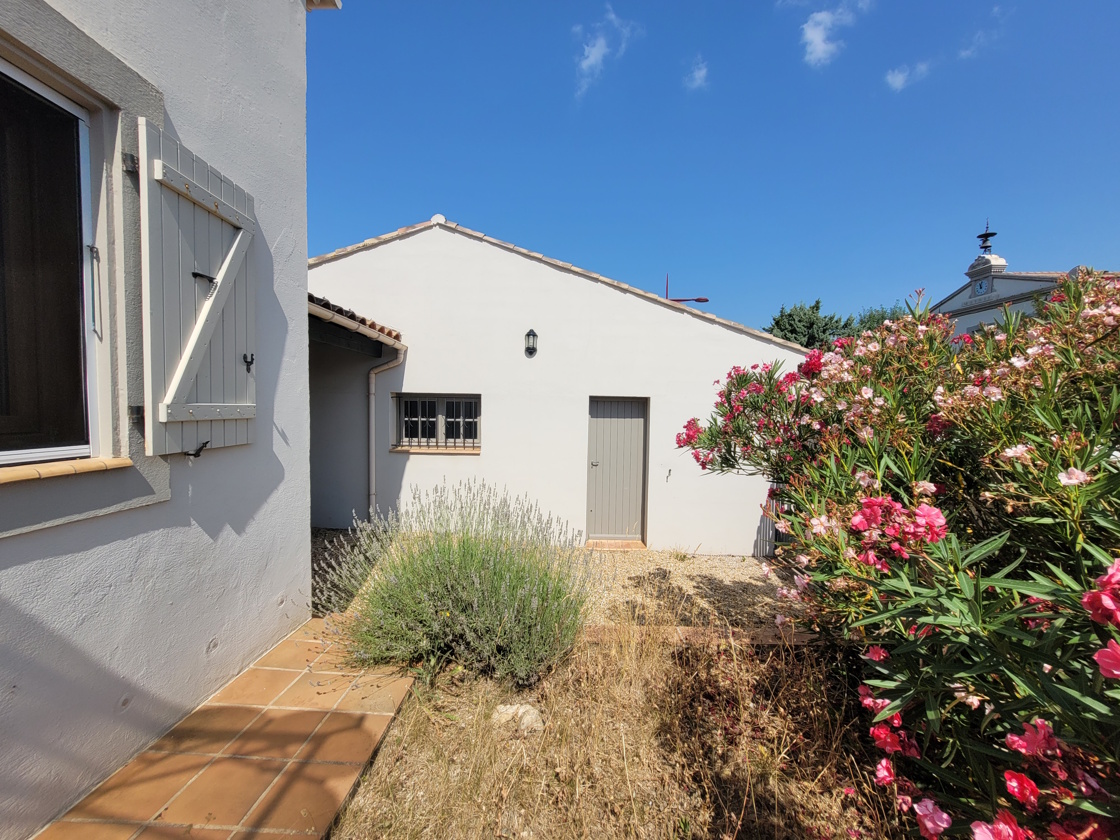 3 bedroom Detached House in Saint Chinian, Herault, France – ps365000ee