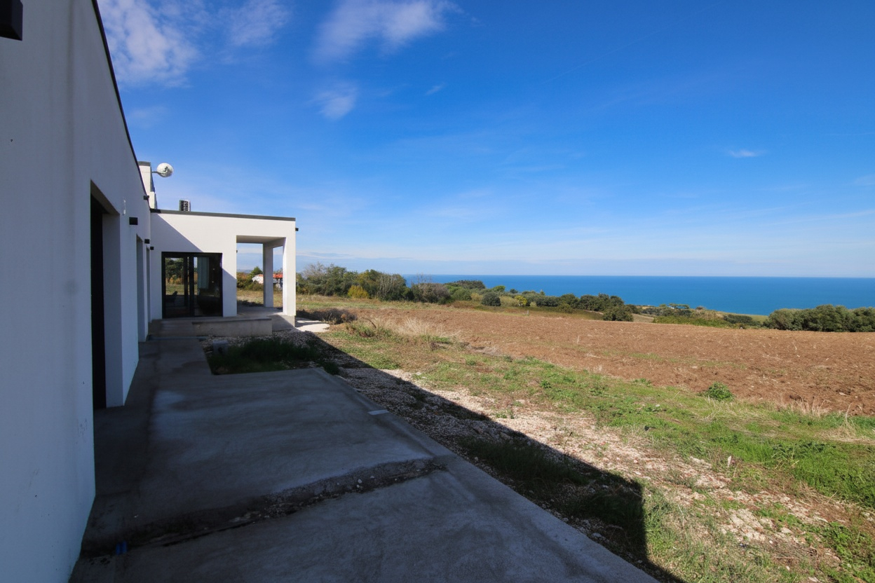 Petacciato, Molise, The White Monolith on the Adriatic Coast – V003253
