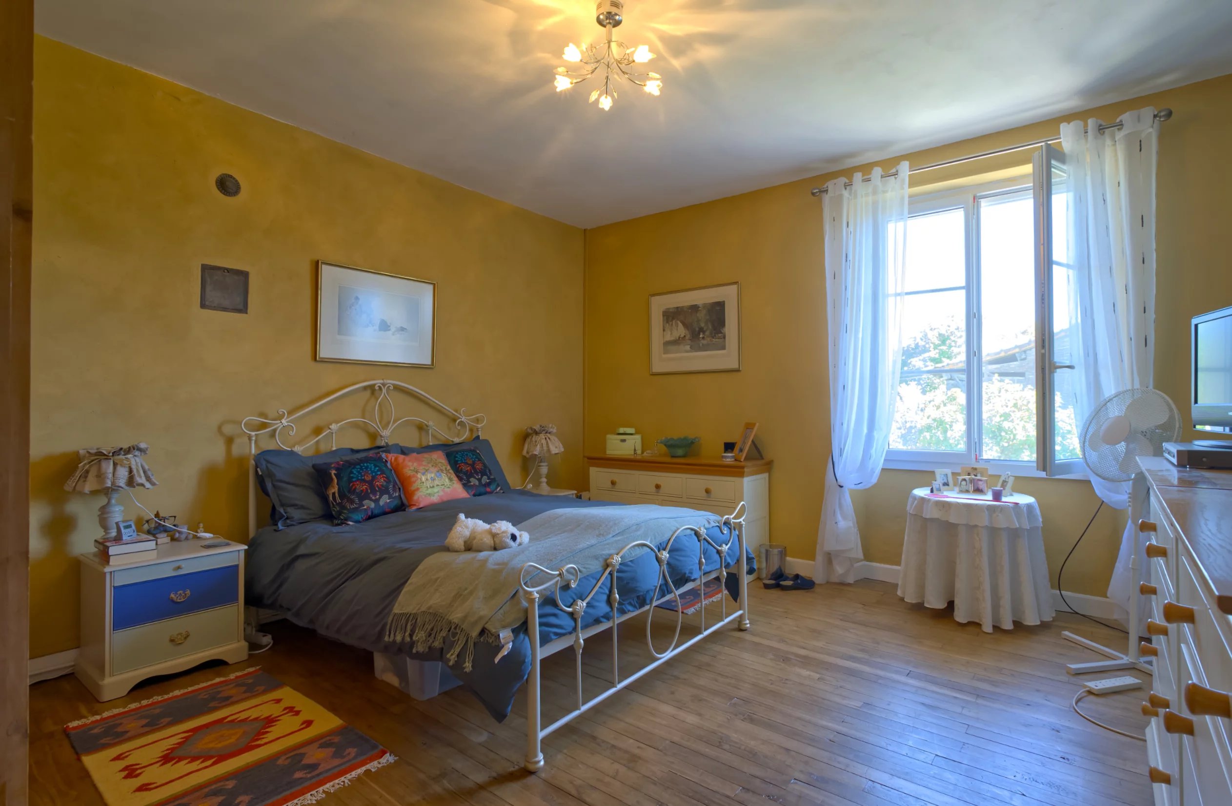 Charming 3-bed country property in a quiet location, Poitou-Charentes – France – BVI85487