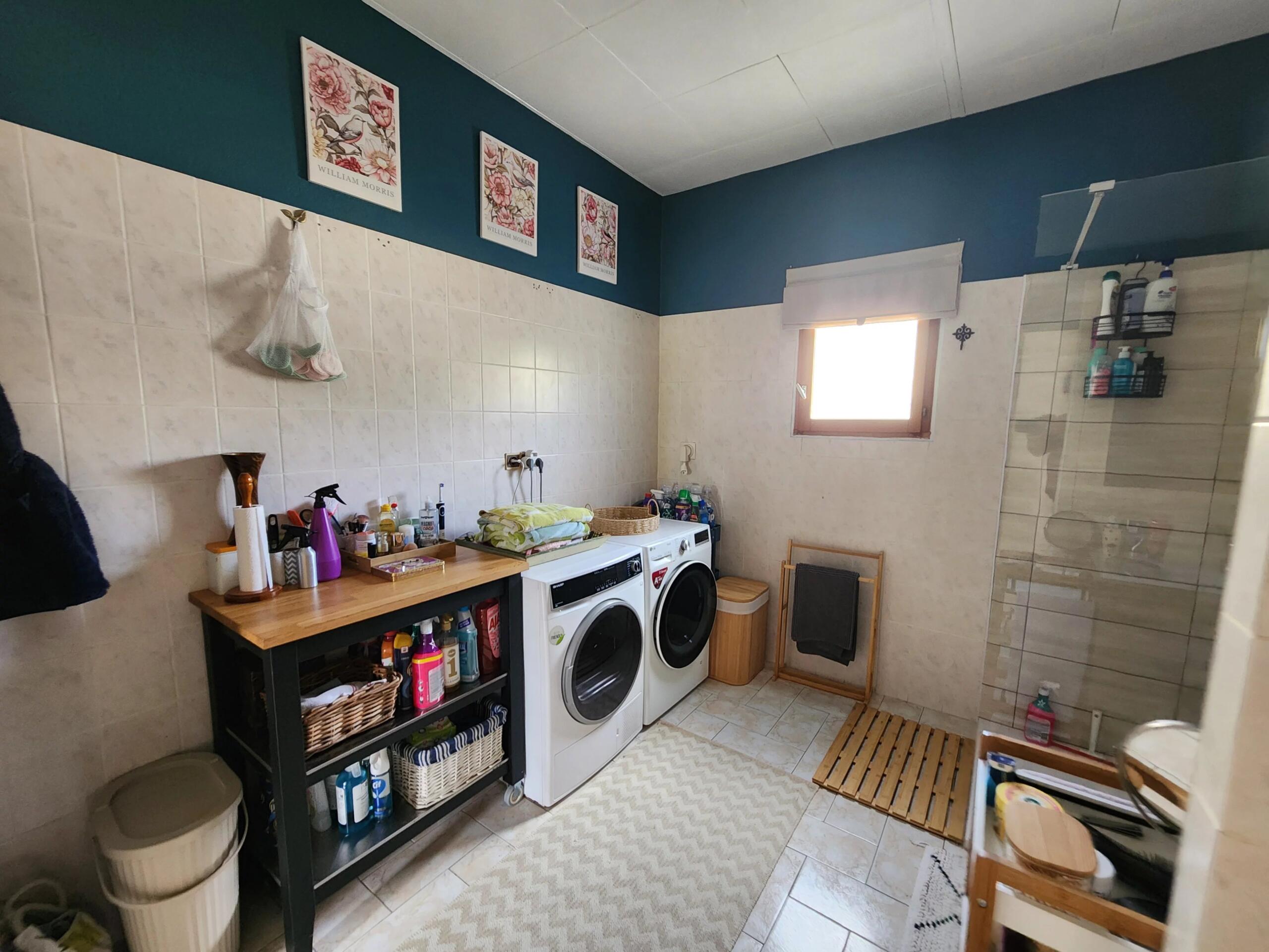 LIMOUX- Substantial Detached Family Home with Gardens, Garage & Walkable Town Location, Languedoc-Roussillon – France – BVI85627