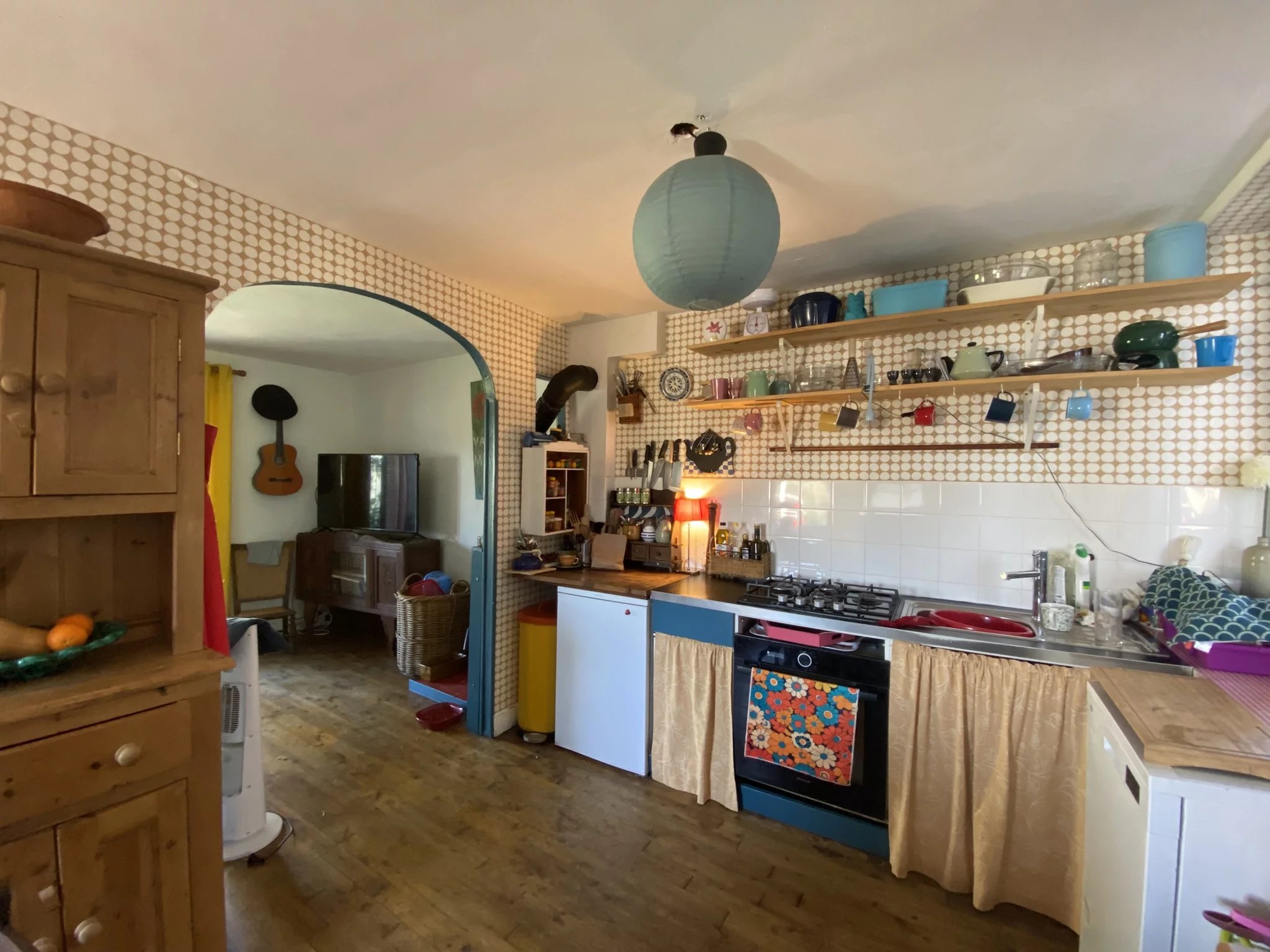 Cute house and a beautiful setting in Chateauponsac, Limousin – France – BVI85137