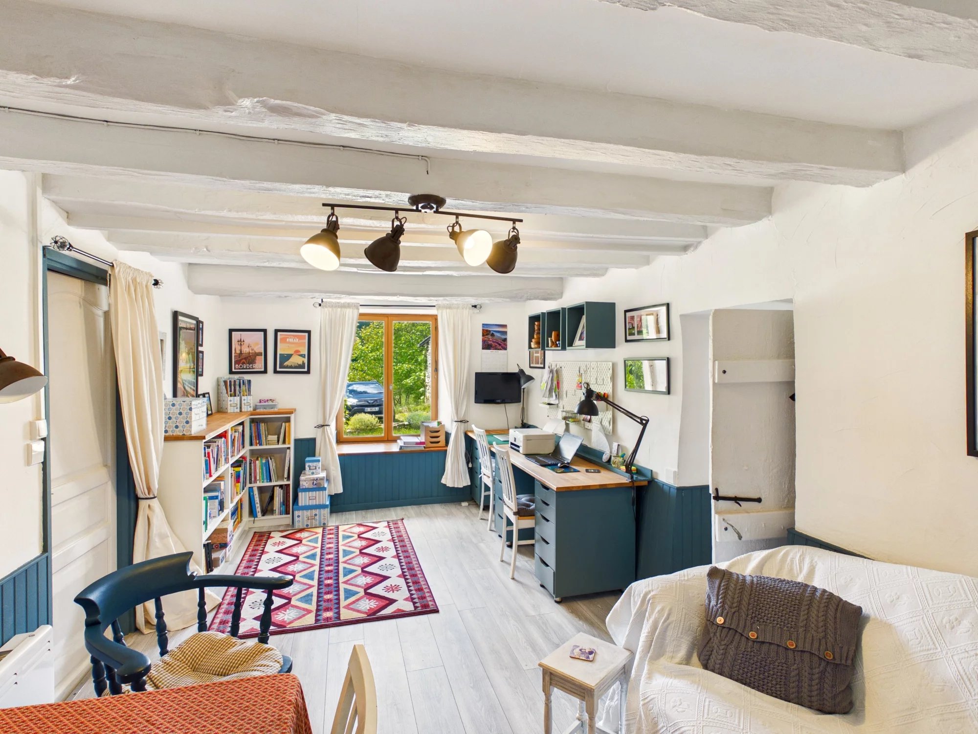 Beautifully renovated Charentaise Farmhouse complete with Gite, Poitou-Charentes – France – BVI85323
