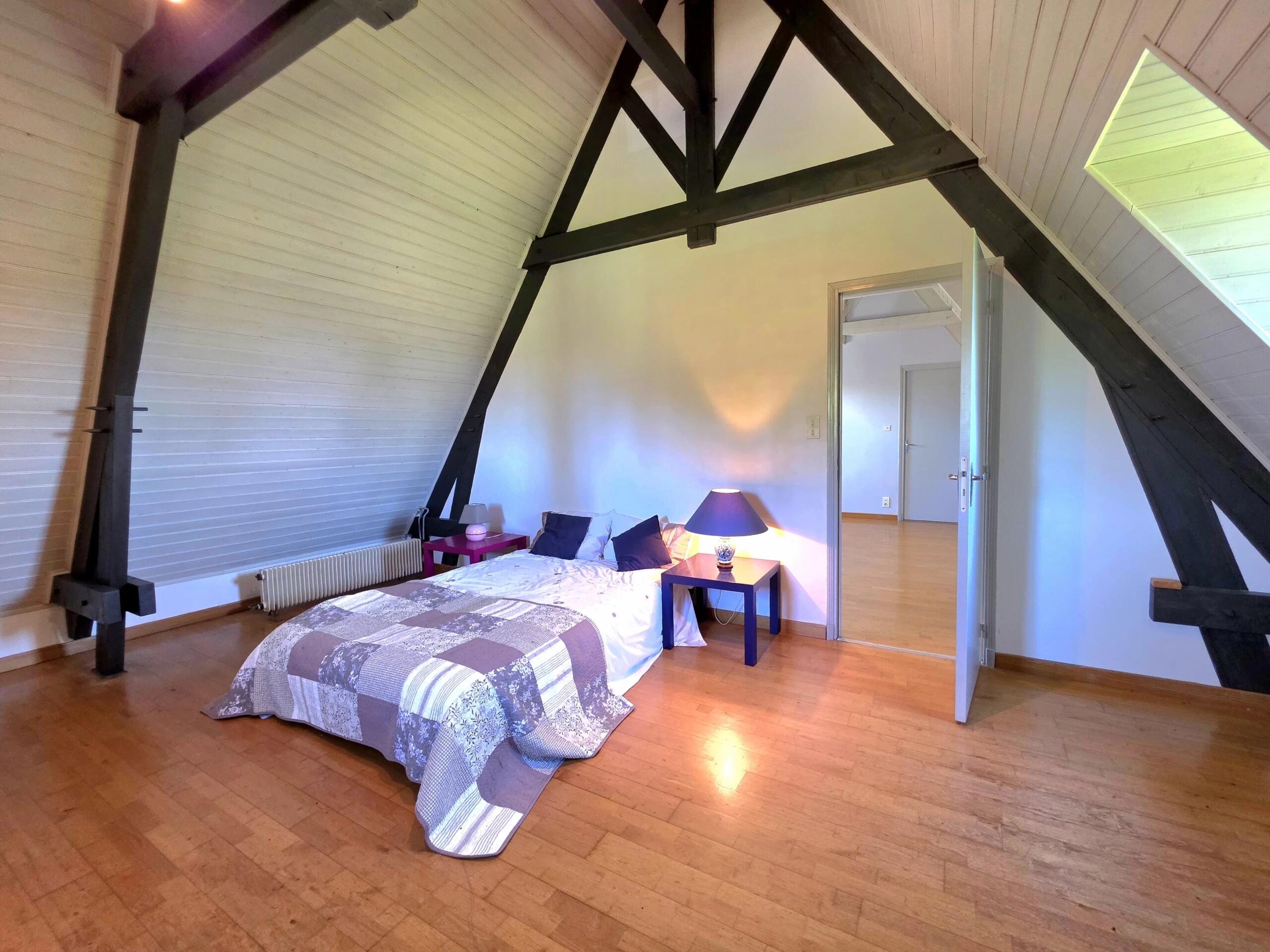 Charming stone cottage with magnificent views, Aquitaine – France – BVI70283