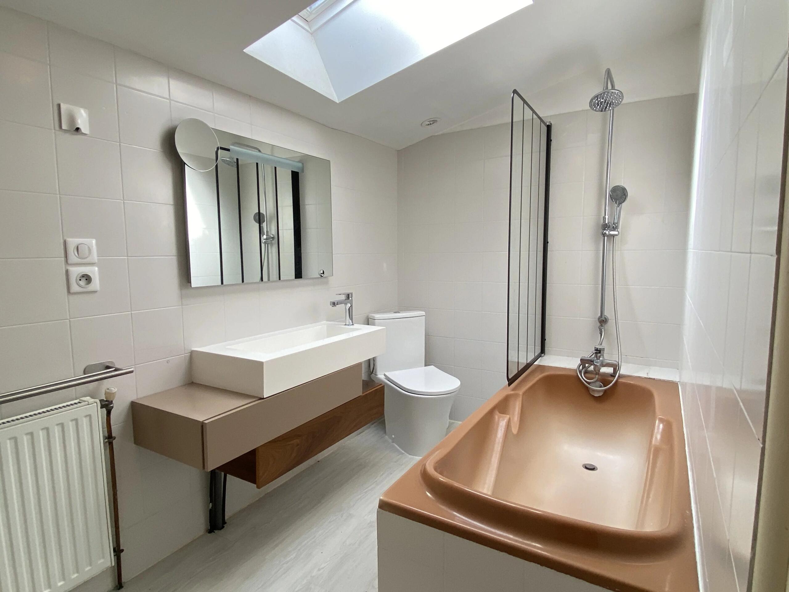 Charming stone house in the heart of historic Penne-d’Agenais with stunning basilica views, Aquitaine – France – BVI84616