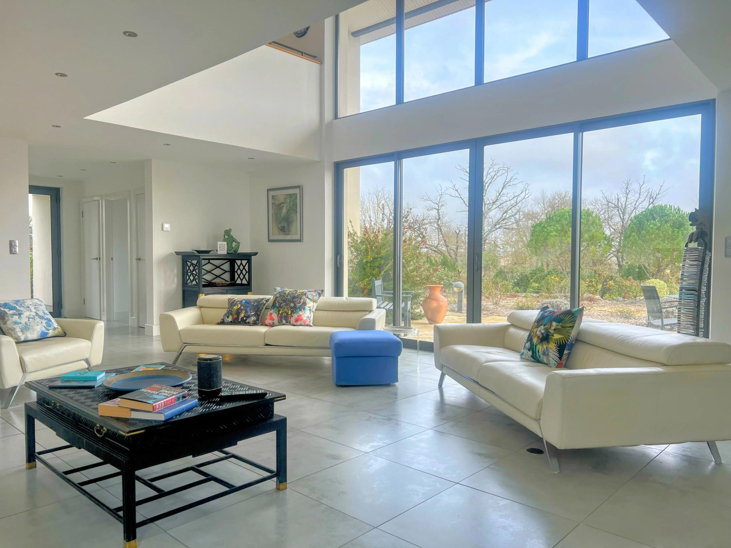 Contemporary Luxury Living with Breathtaking Countryside Views, Midi-Pyrénées – France – BVI83909