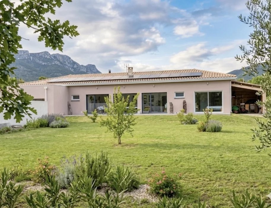 Contemporary, single-storey villa with mountain views in Caudies-de-Fenouillèdes, Languedoc-Roussillon – France – BVI81845