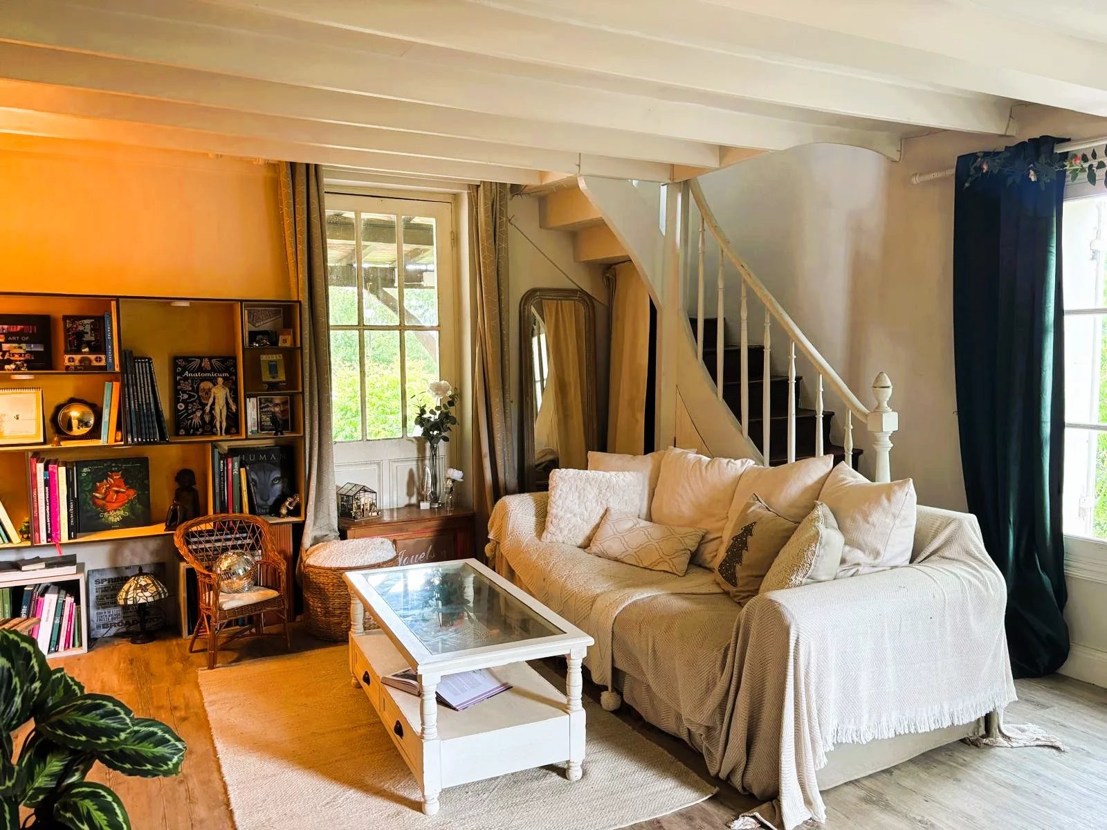 House with pool in a private and calm environment, yet close to amenities, Aquitaine – France – BVI85053