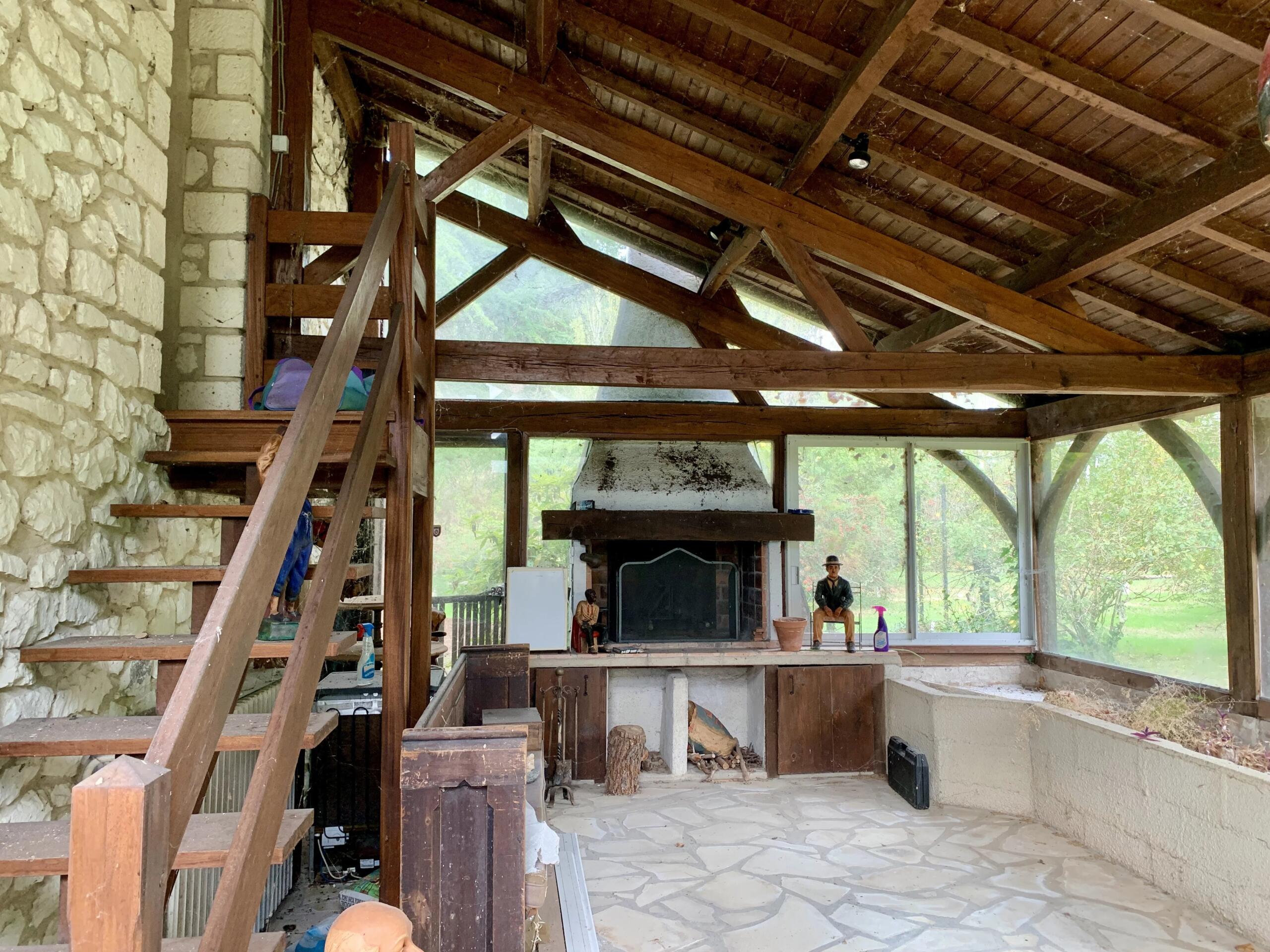 House on the banks of the Dordogne, Aquitaine – France – BVI67005