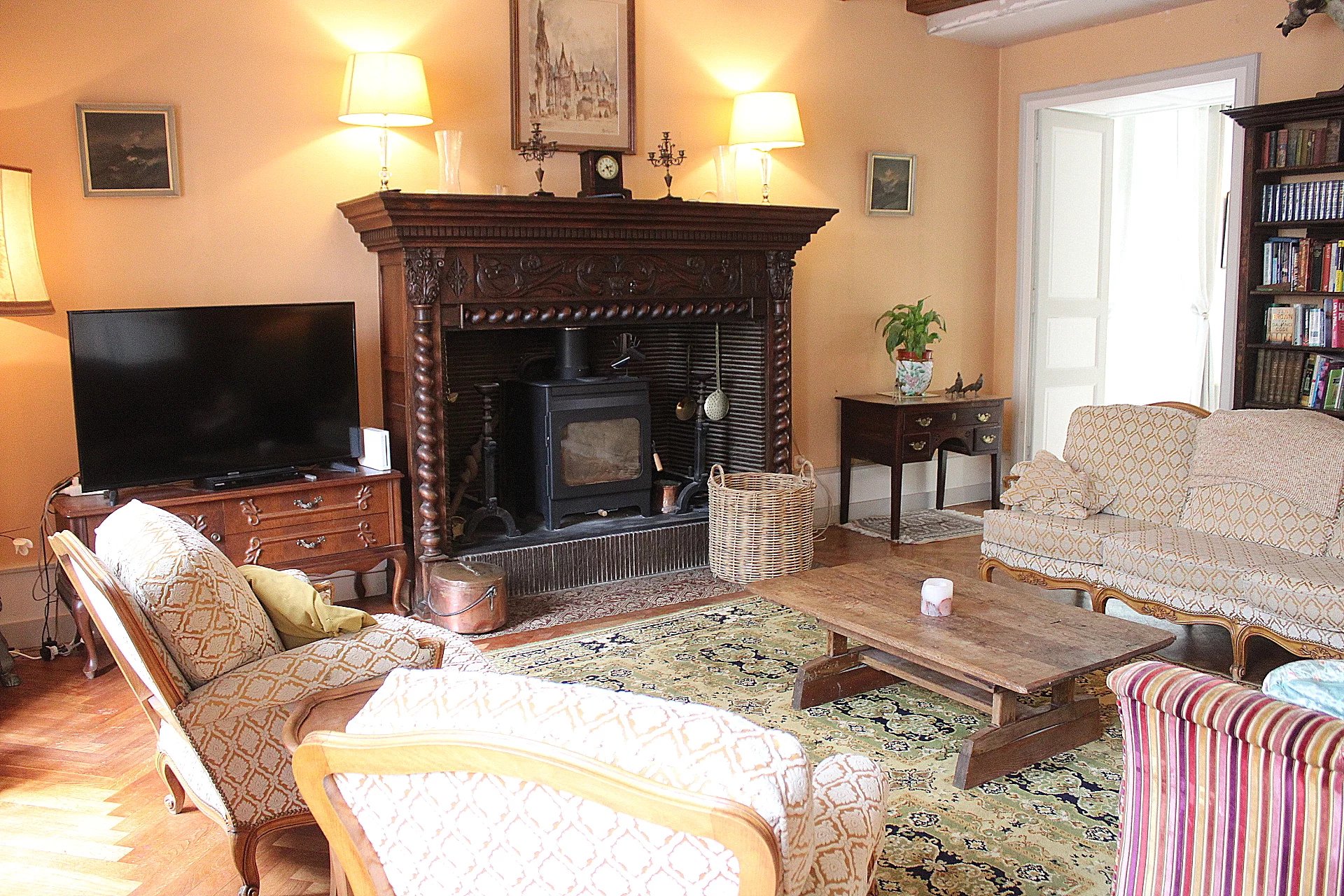 Historic manor house with heated pool and guest house, Poitou-Charentes – France – BVI85760