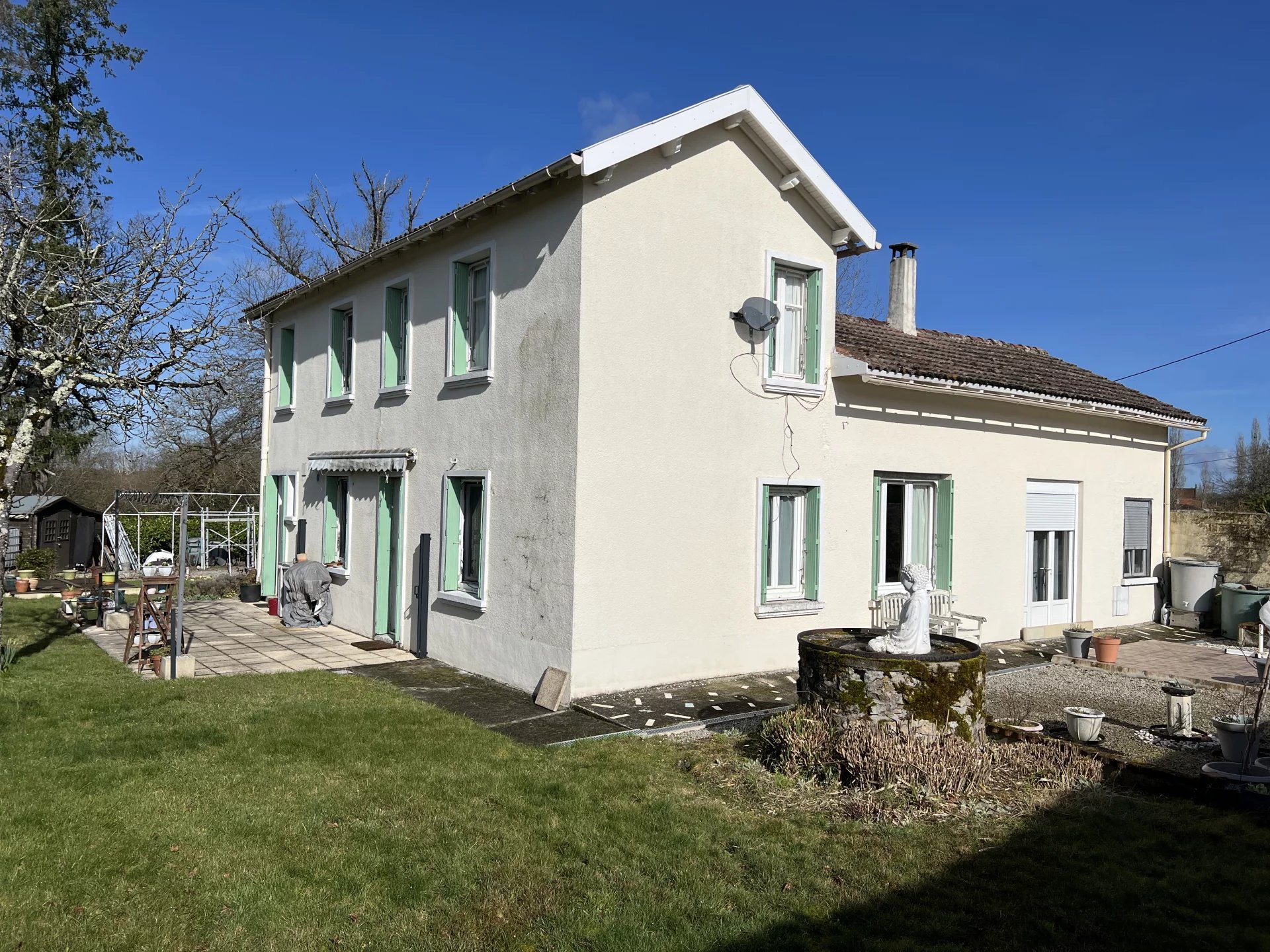 Charming 3-Bedroom Home in Scenic Ambernac, France, Poitou-Charentes – France – BVI79769