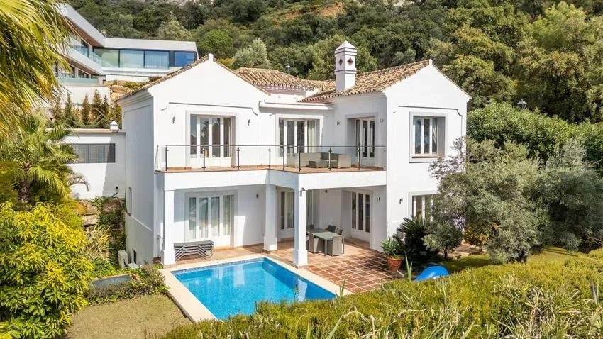 4 bedroom Villa in Istan, Malaga, Spain – 428-05334D