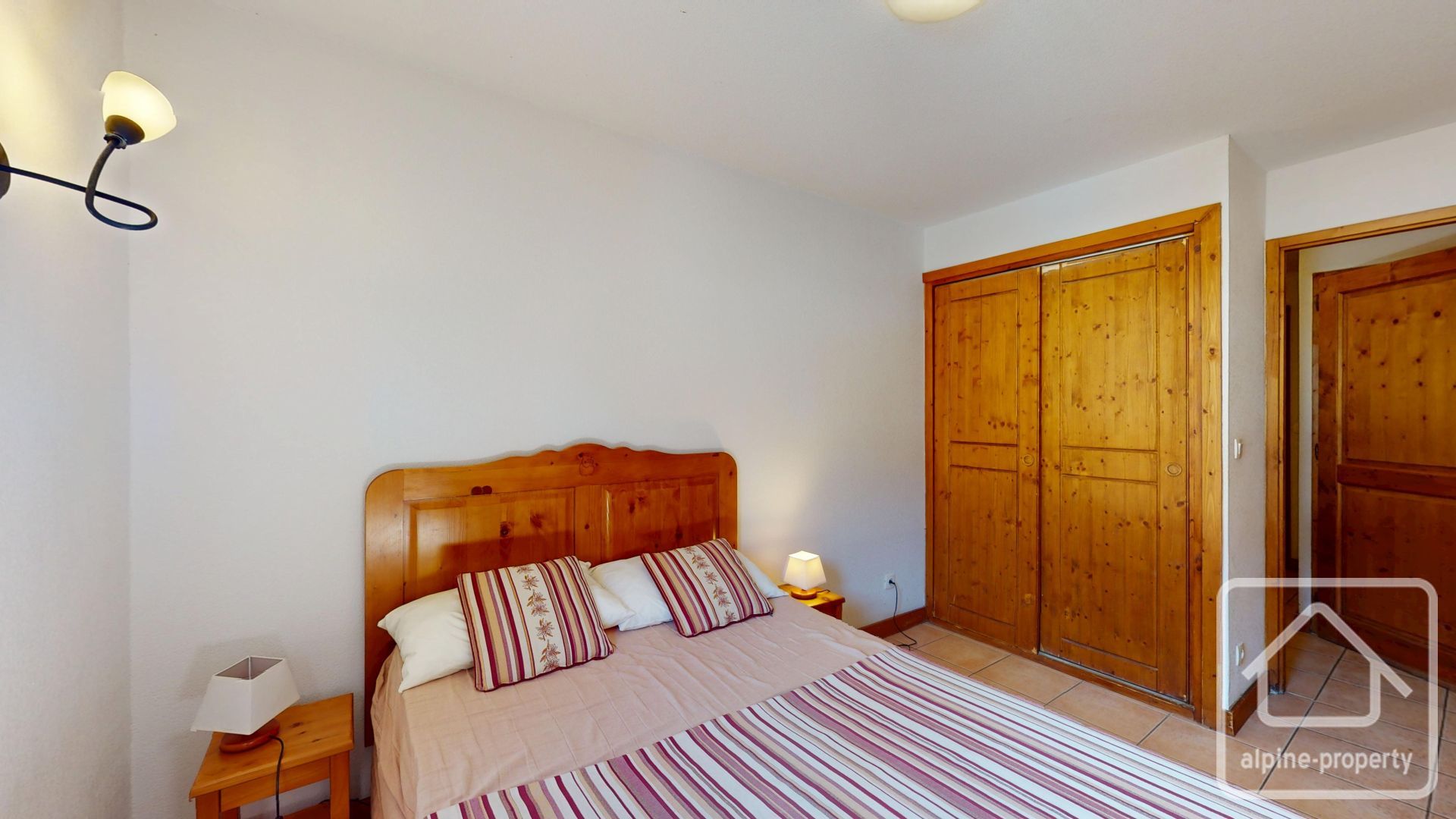 Fully Furnished 1-bed Apartment, 43.49m2, A Short Walk From Samoëns Centre. Ready To Use Straightaway. – PERTUET