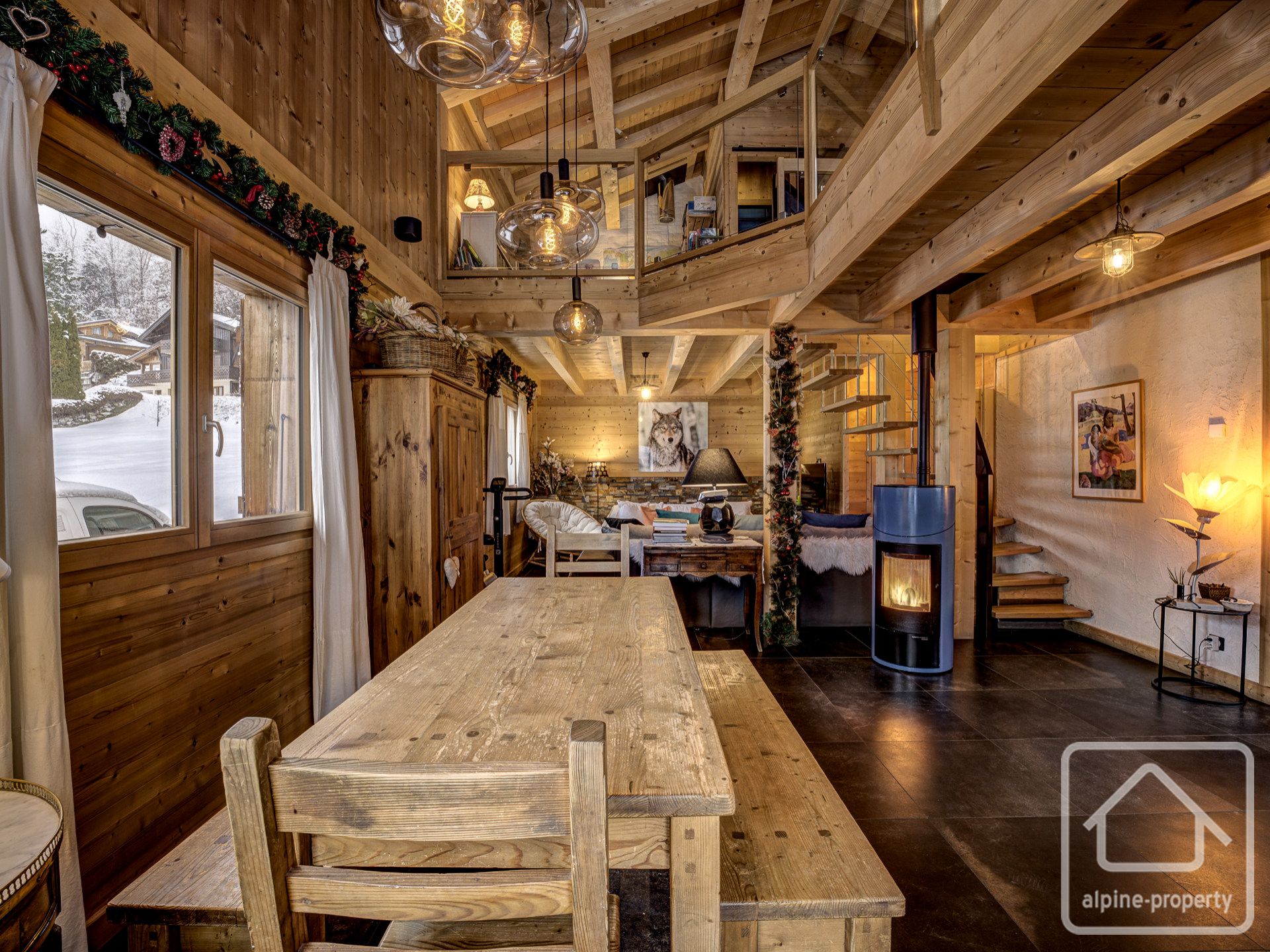 Impeccable 3 Bedroom, 2 Bathroom Recently Built Chalet With Garden And Parking, Near To Morzine Town Centre – COCOON