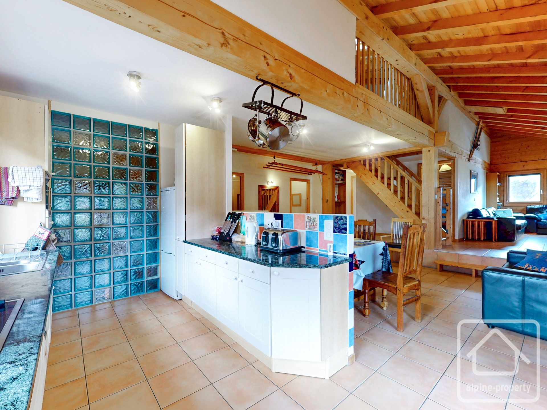 Large 5 Bedroom Chalet In Morzine, With 2 Further Independent Apartments, Garden And Parking – IMPERIAL