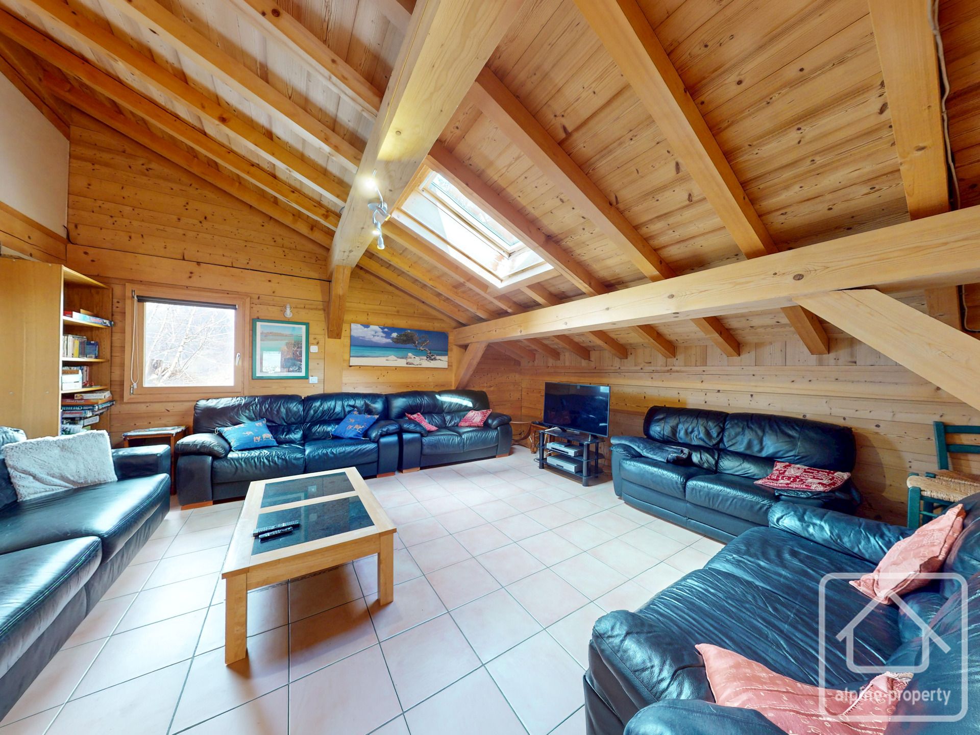 Large 5 Bedroom Chalet In Morzine, With 2 Further Independent Apartments, Garden And Parking – IMPERIAL