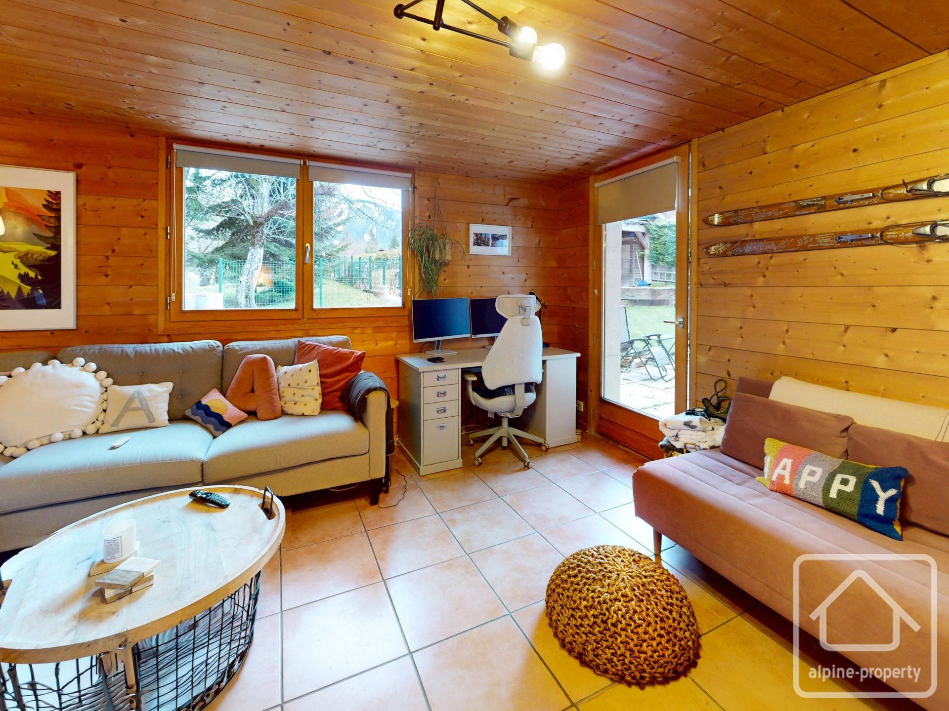 Large 5 Bedroom Chalet In Morzine, With 2 Further Independent Apartments, Garden And Parking – IMPERIAL