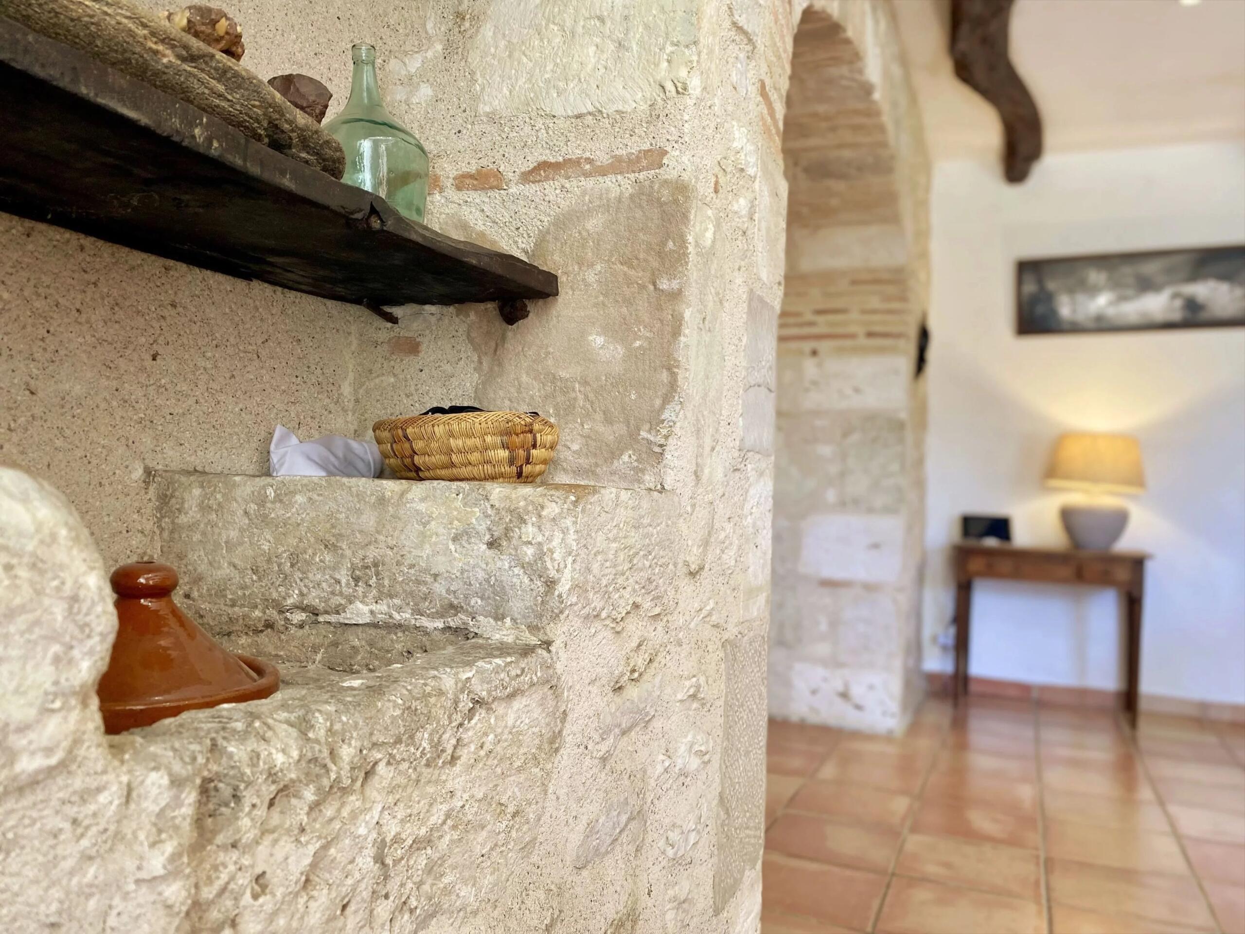 Beautiful single-storey home with pool and within walking distance of Monflanquin, Aquitaine – France – BVI85523