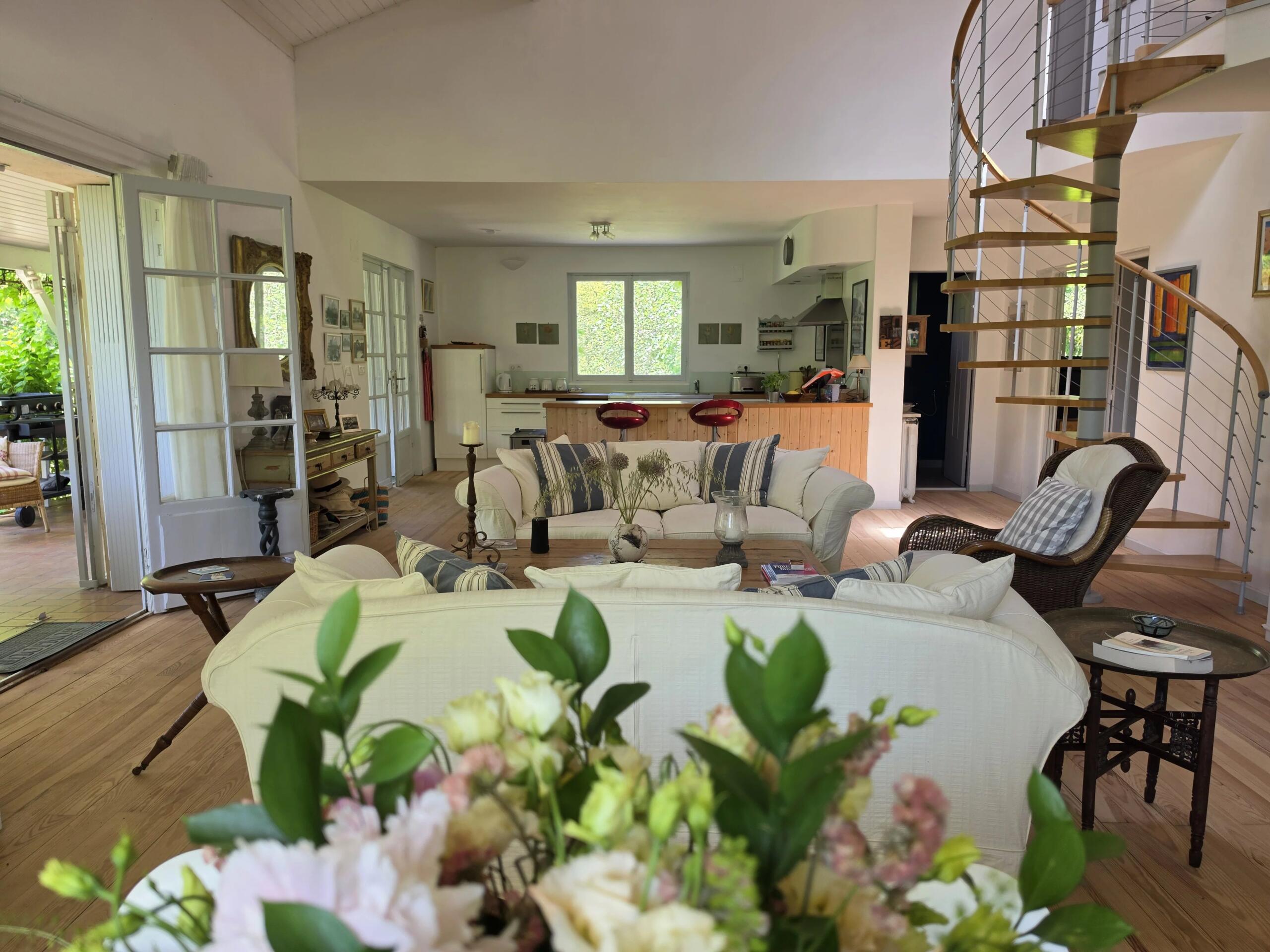 Charming Riverside Property with Private Pontoon near Nérac, Lot et Garonne., Aquitaine – France – BVI85731