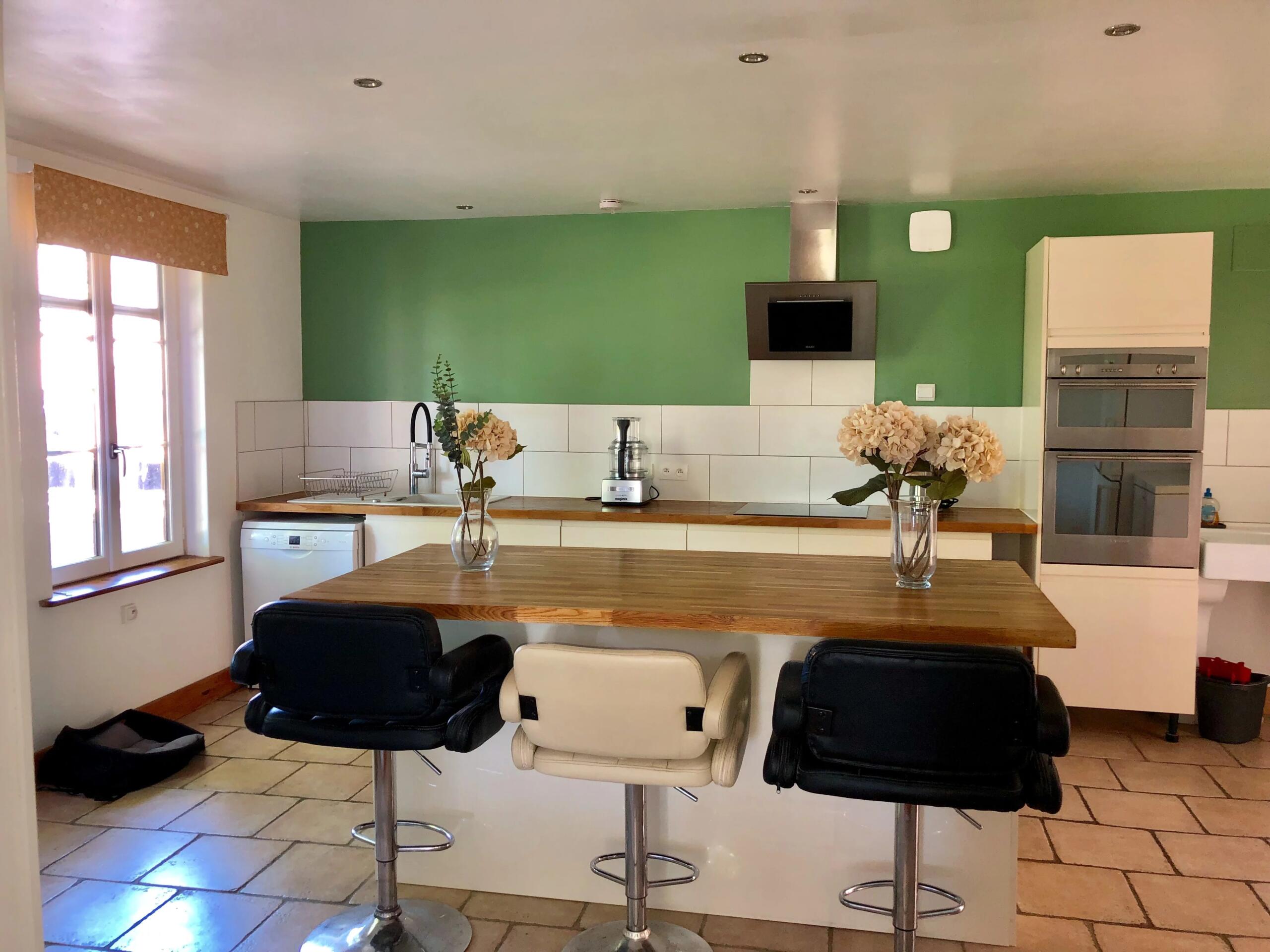 4 bedroom house – edge of village, Poitou-Charentes – France – BVI83267