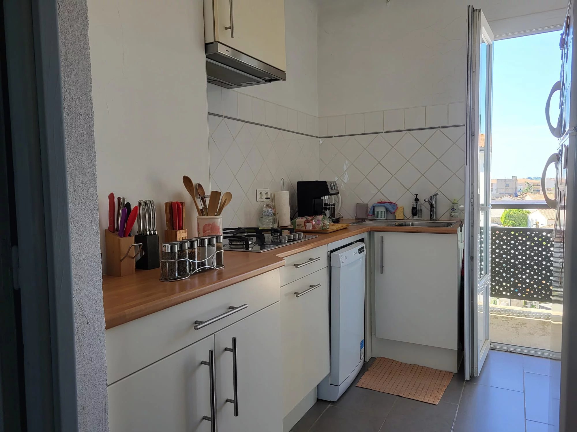 Apartment with stunning views over Carcassonne, Languedoc-Roussillon – France – BVI85260