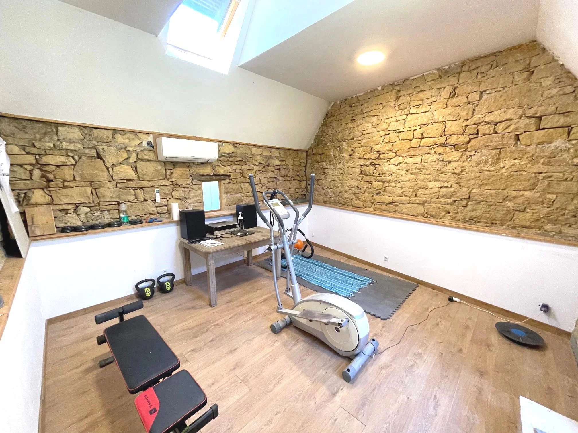 Quality Perigordine renovation with barn, Aquitaine – France – BVI85590