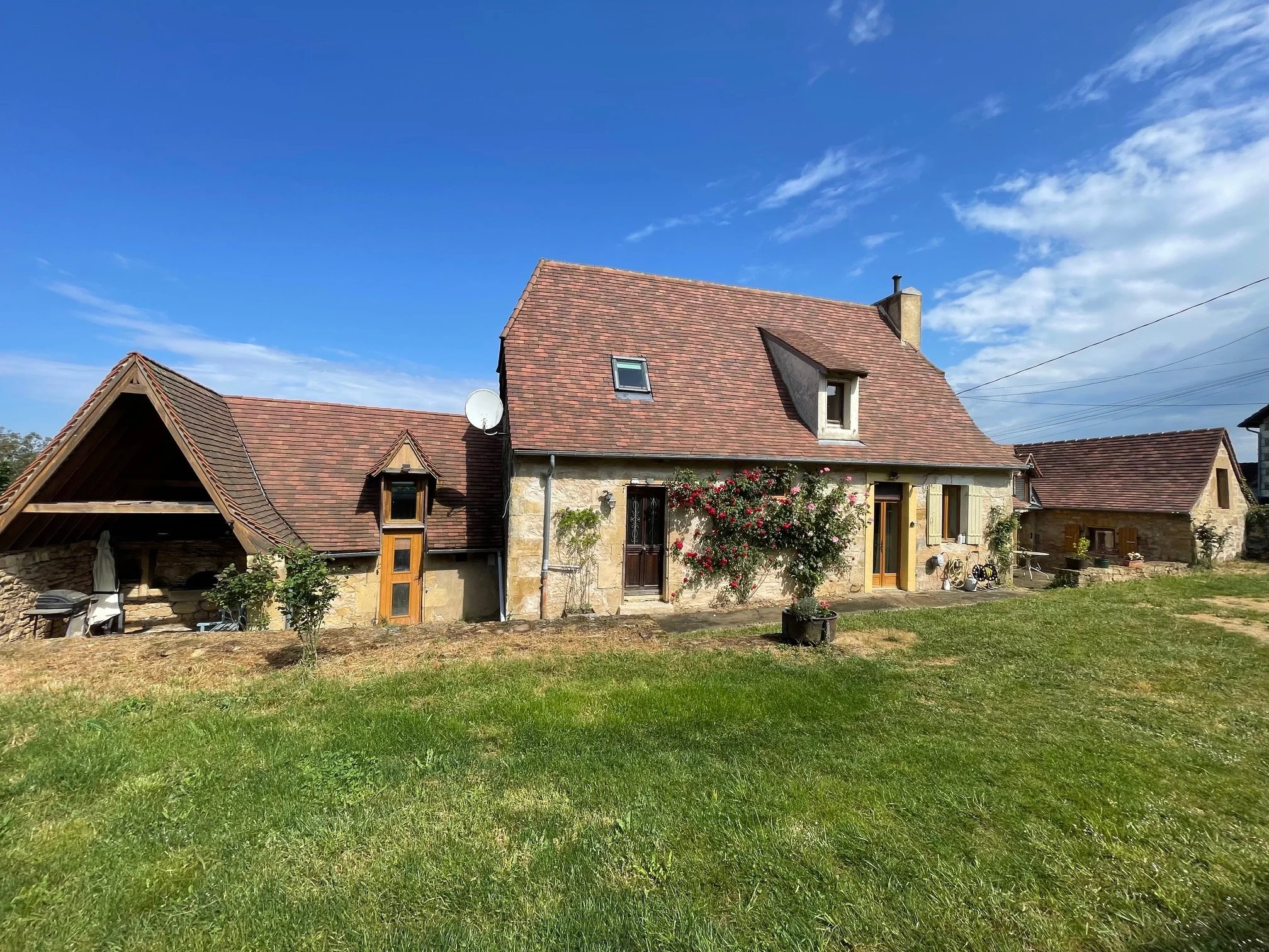 Quality Perigordine renovation with barn, Aquitaine – France – BVI85590